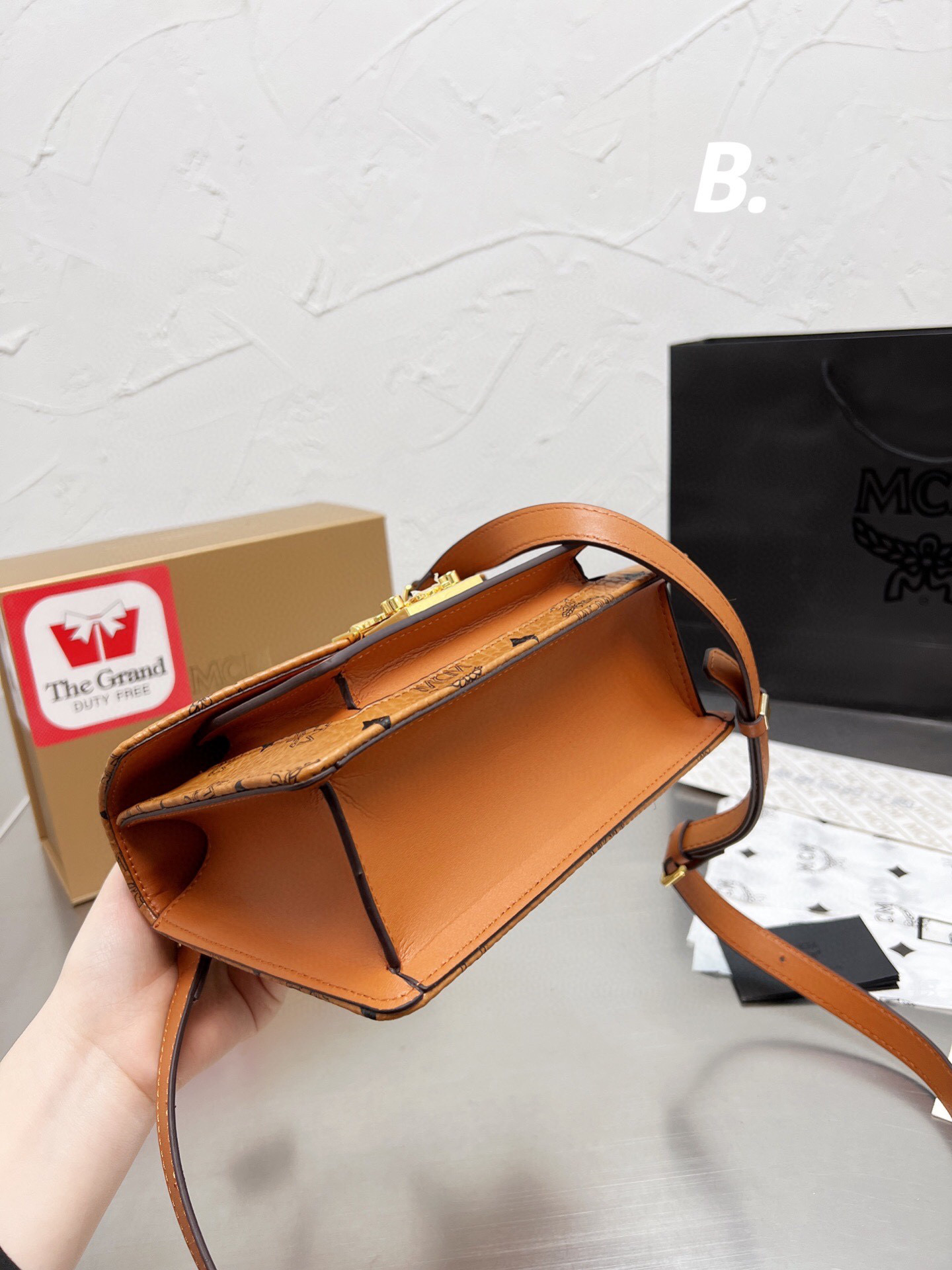 $34.99-MCM X6122 gallery