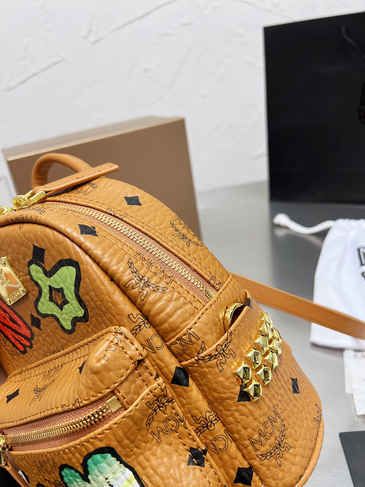$34.99-MCM X6127 gallery