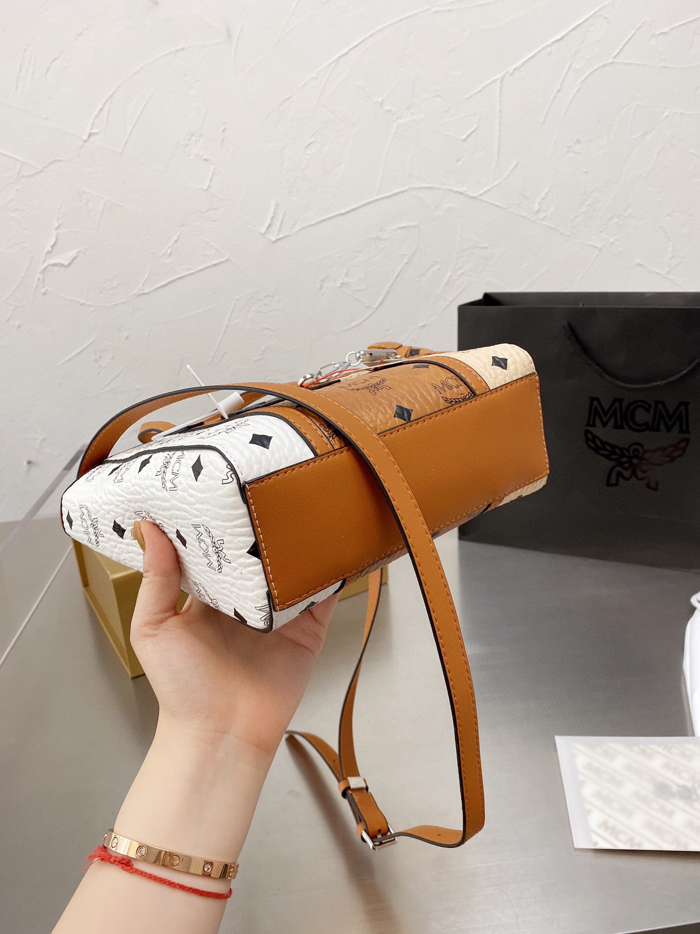 $34.99-MCM X6131 gallery