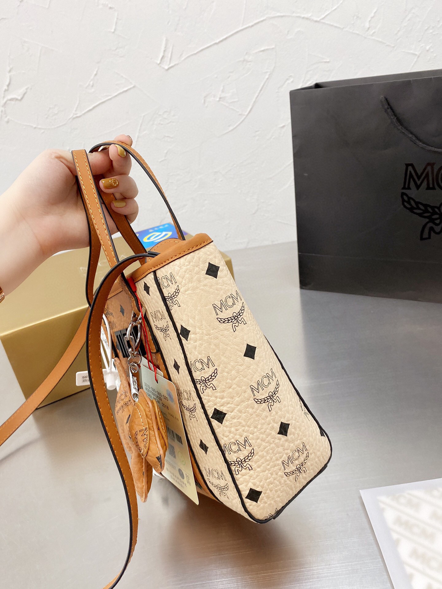 $34.99-MCM X6131 gallery