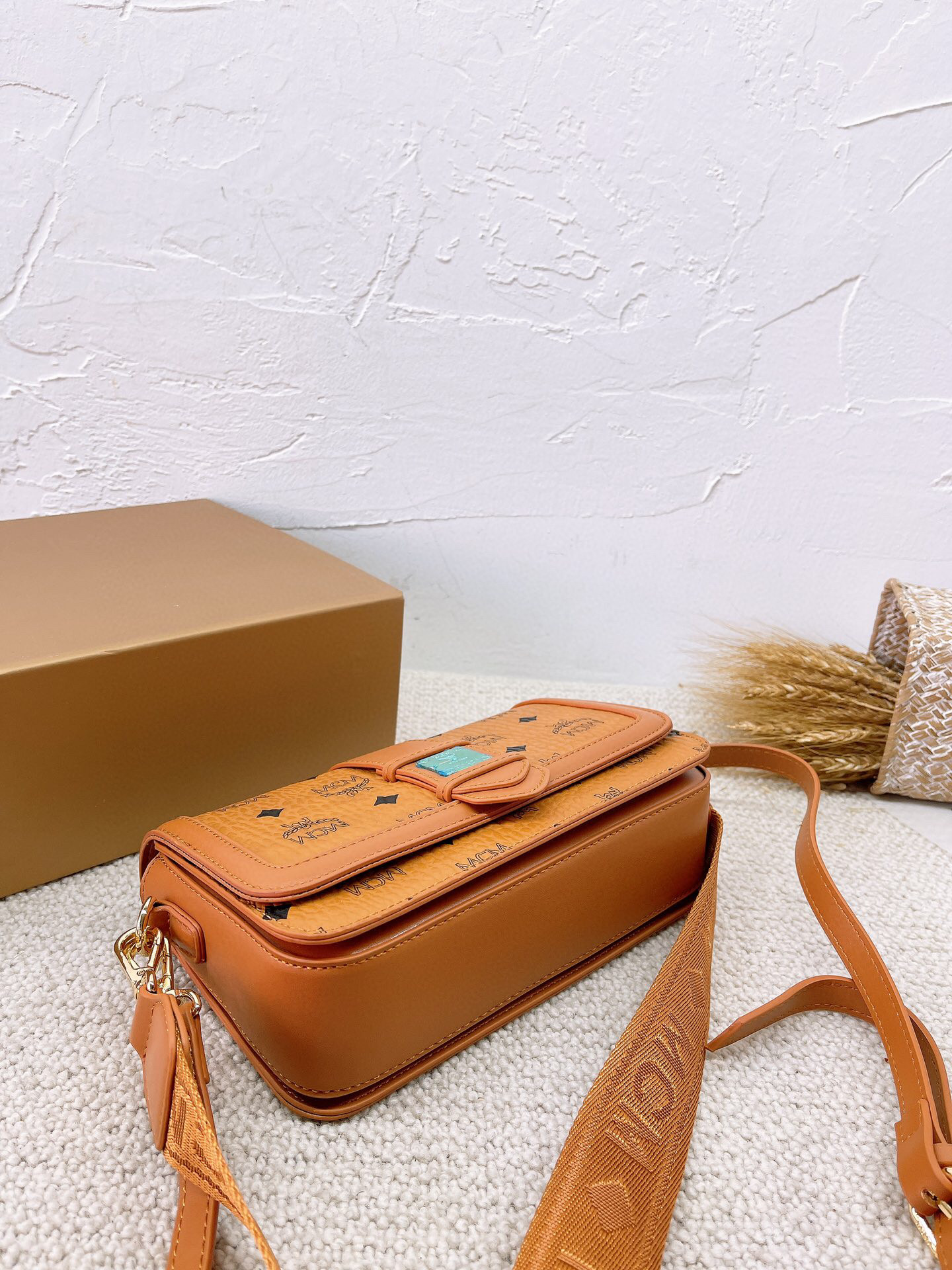 $34.99-MCM X6147 gallery