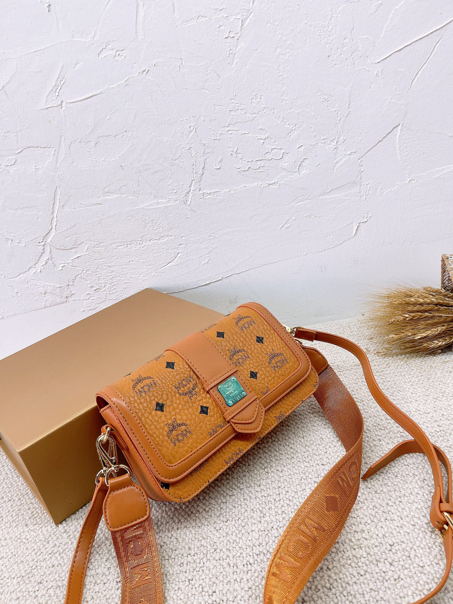 $34.99-MCM X6147 gallery