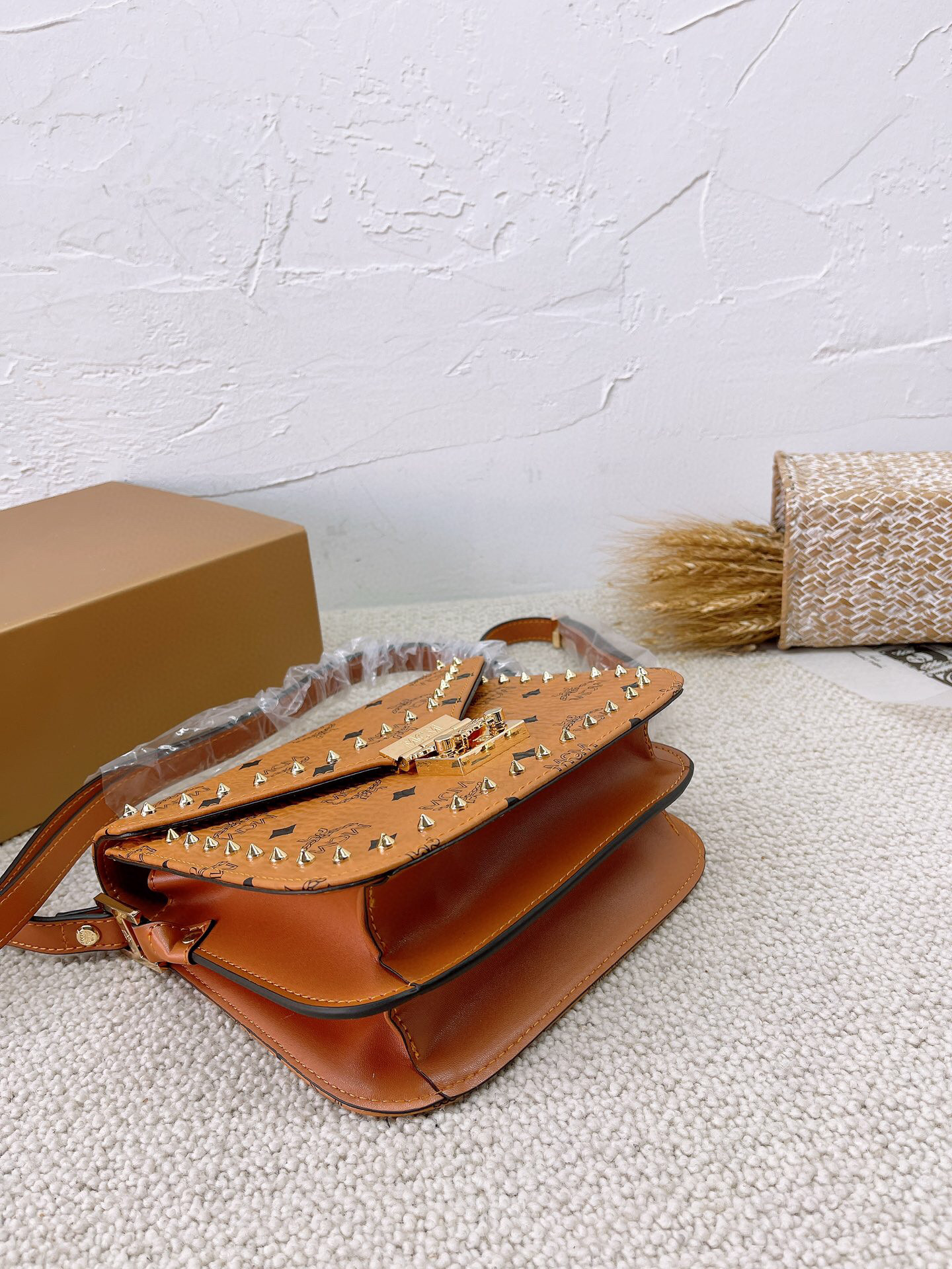 $34.99-MCM X6148 gallery