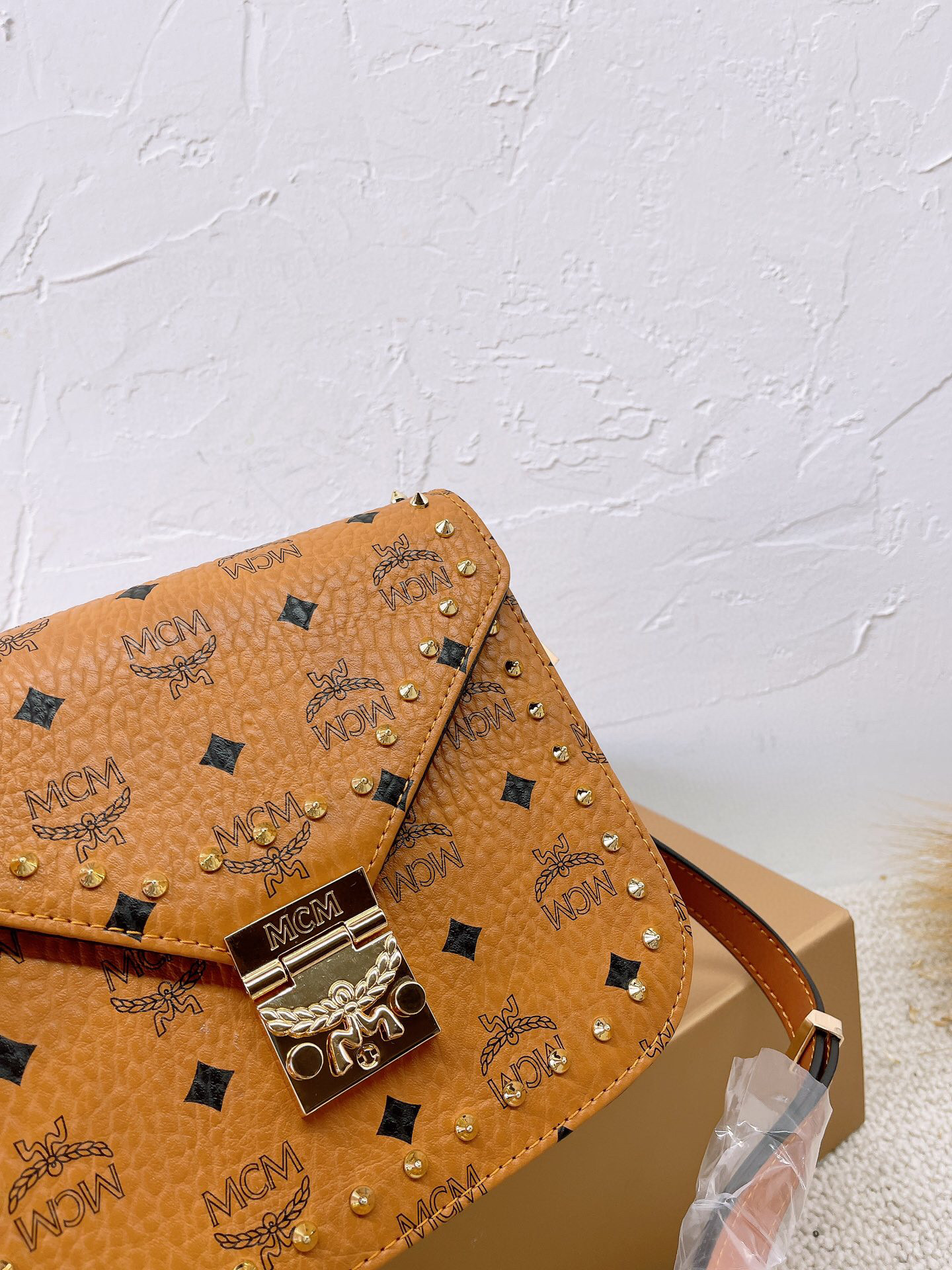 $34.99-MCM X6148 gallery