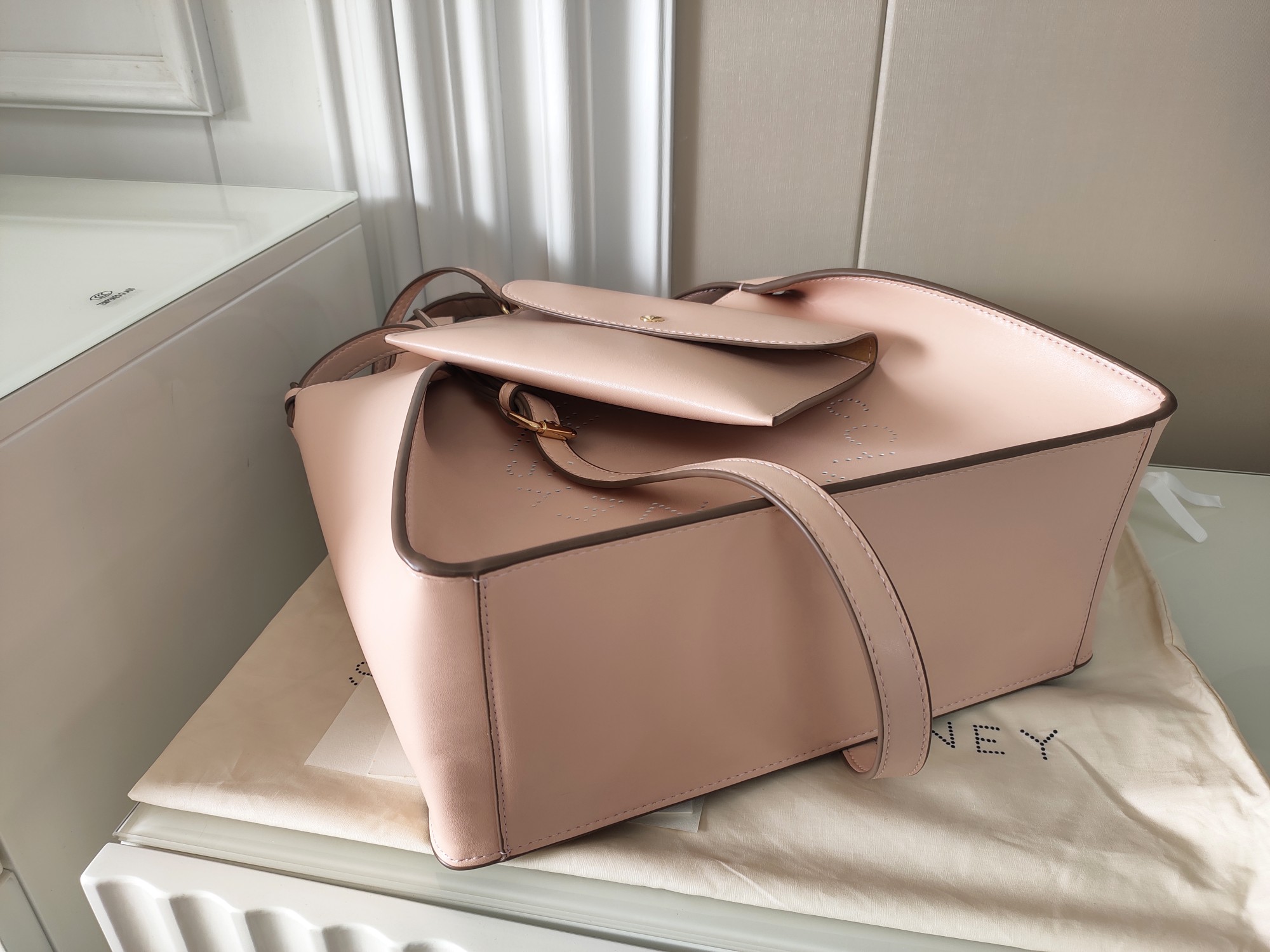 $35.99--Stella McCartney-X5461 gallery