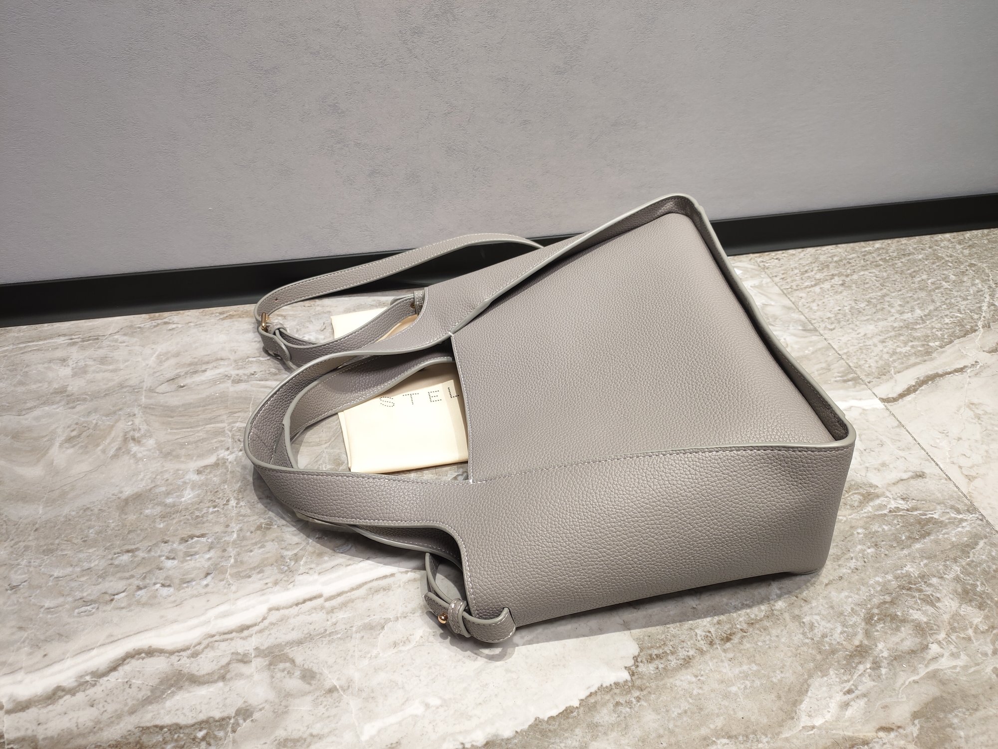 $35.99--Stella McCartney-X5461 gallery