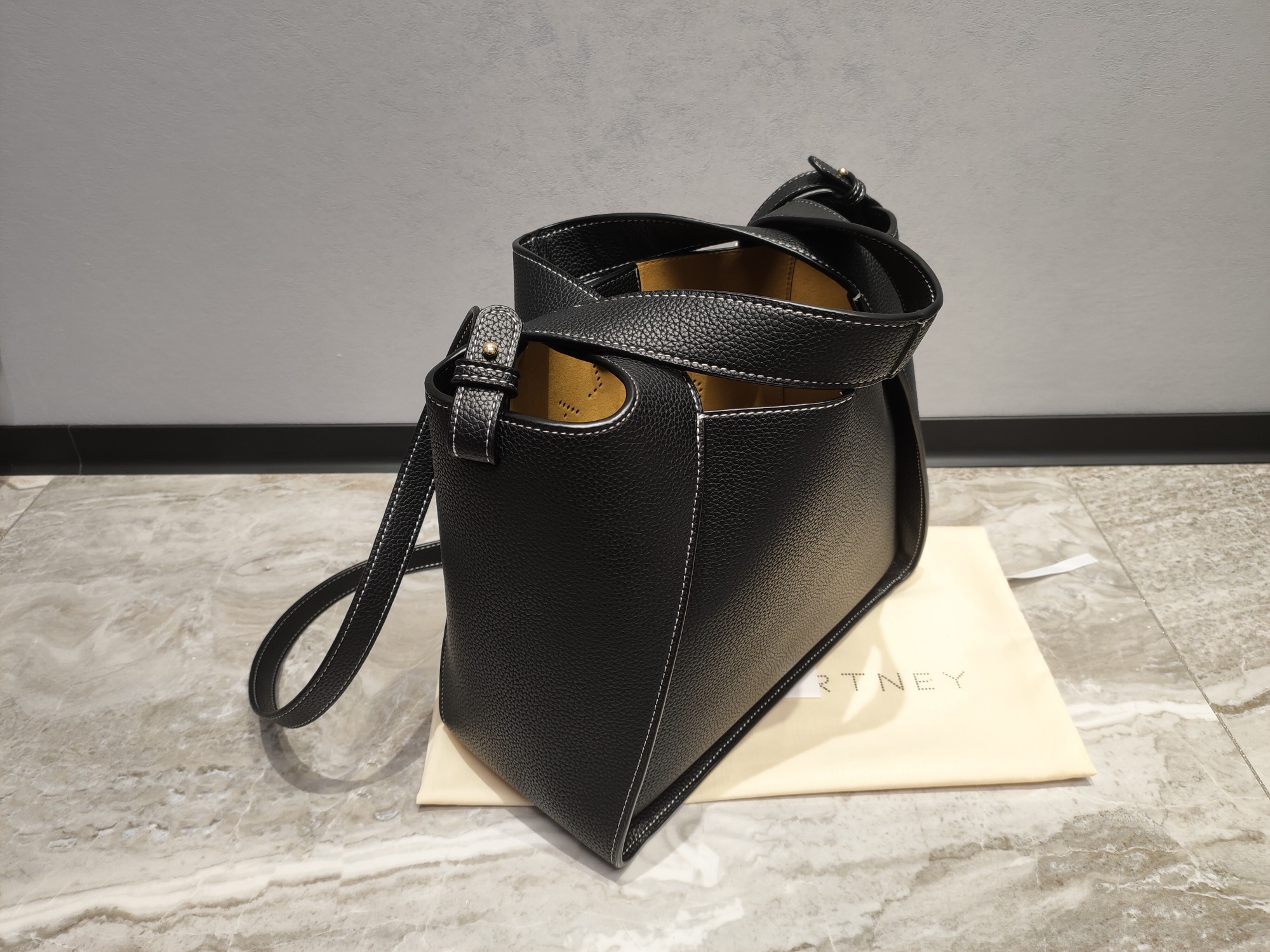 $35.99--Stella McCartney-X5461 gallery