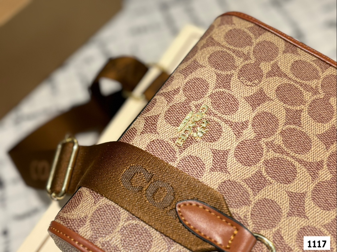$35.99-COACH-X51550 gallery