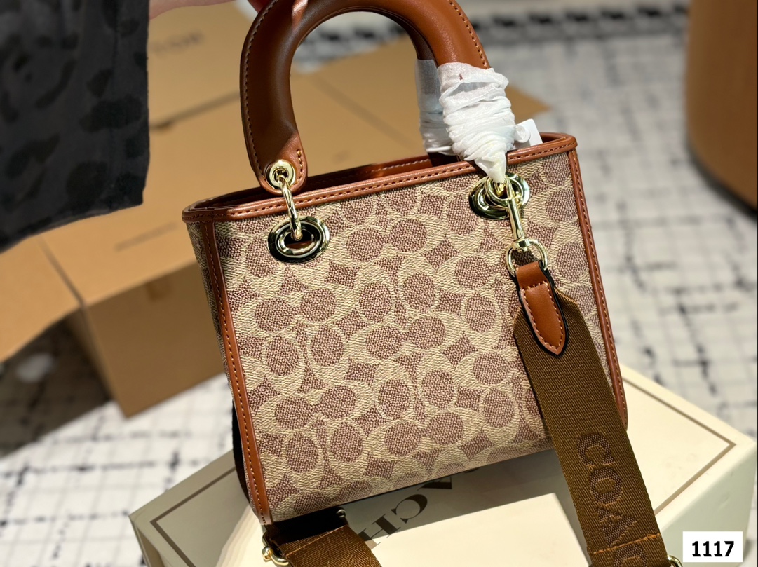 $35.99-COACH-X51550 gallery