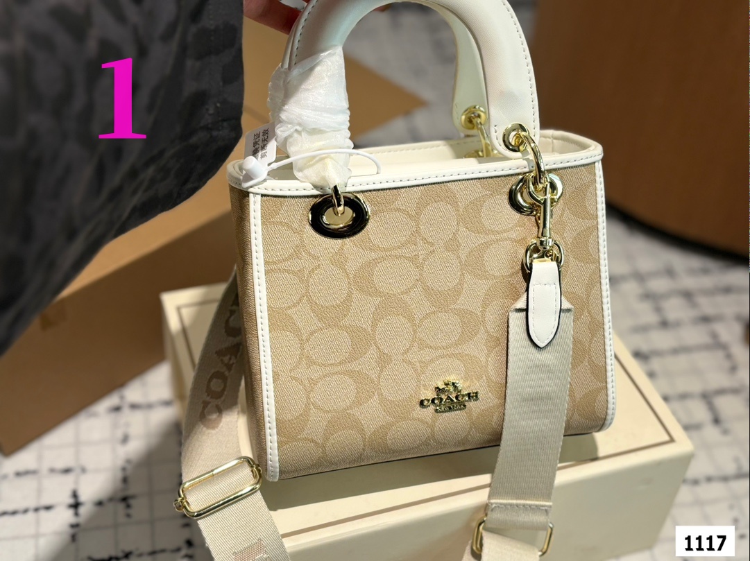 $35.99-COACH-X51550 gallery