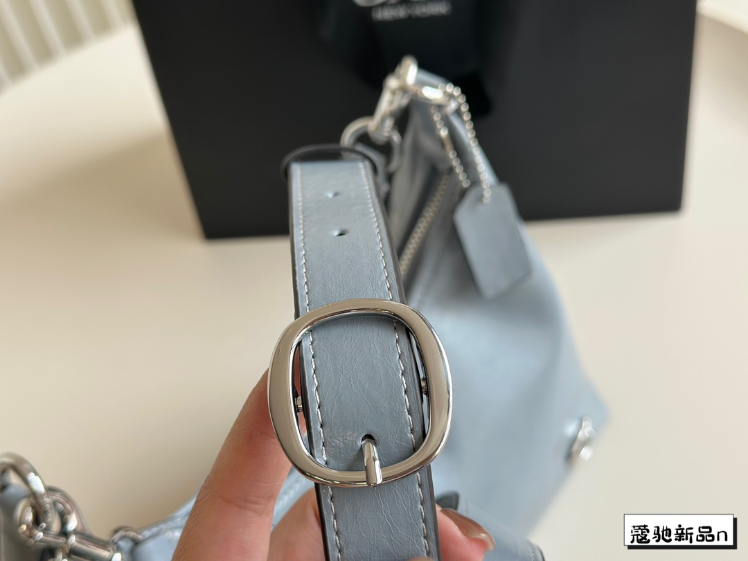$35.99-COACH-X5442 gallery