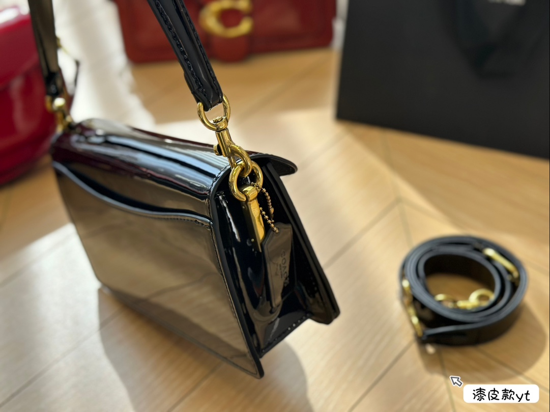 $35.99-COACH-X5701 gallery