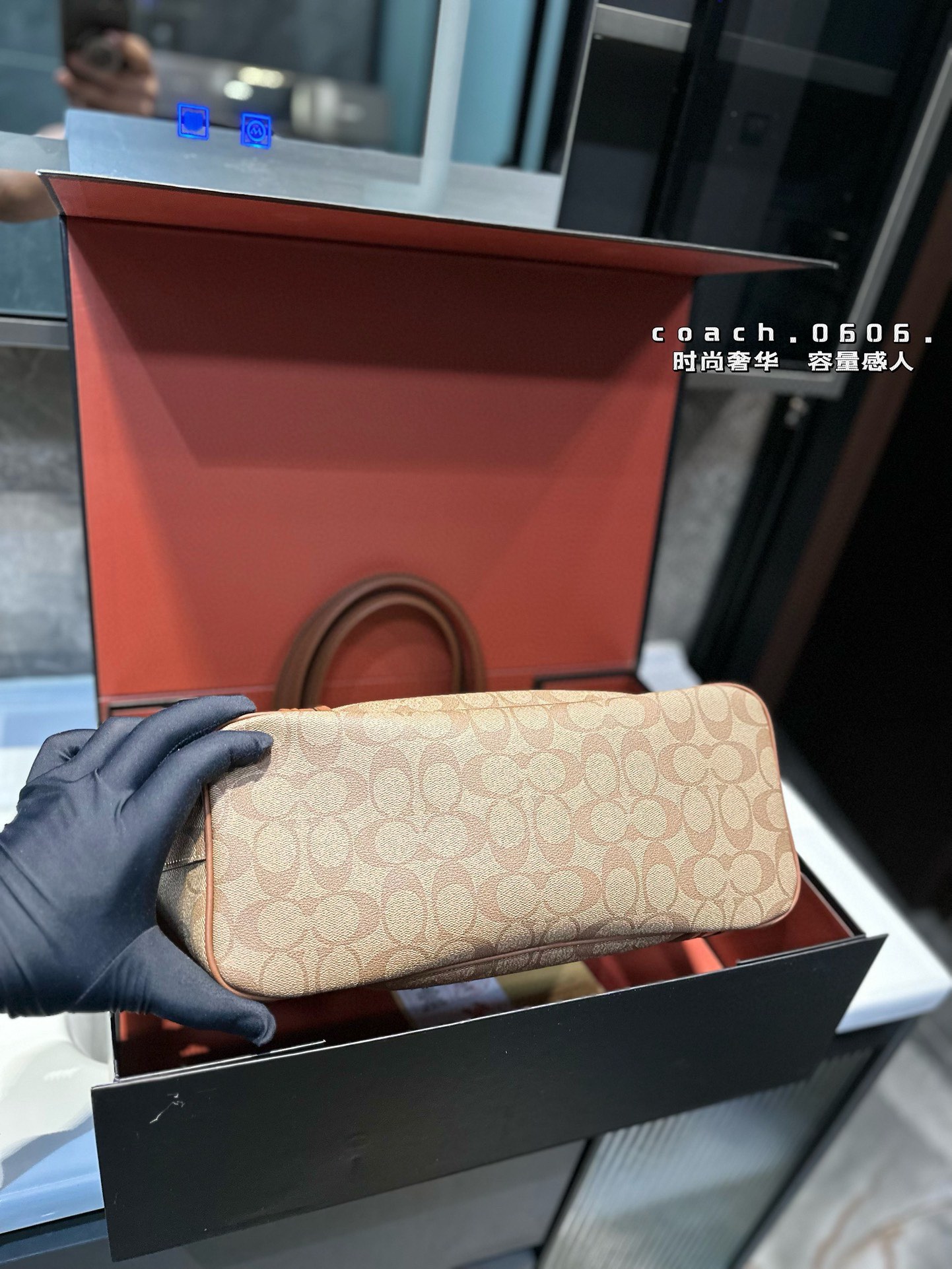 $35.99-COACH-X5722 gallery