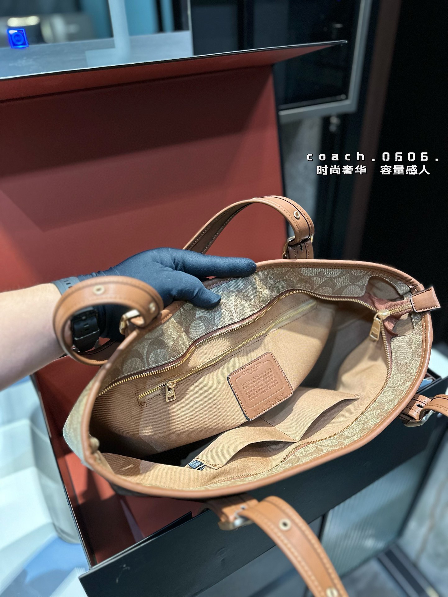 $35.99-COACH-X5722 gallery