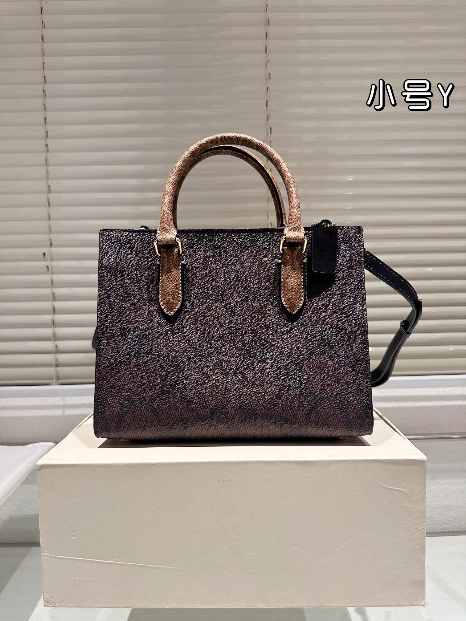 $35.99-COACH-X5774 gallery