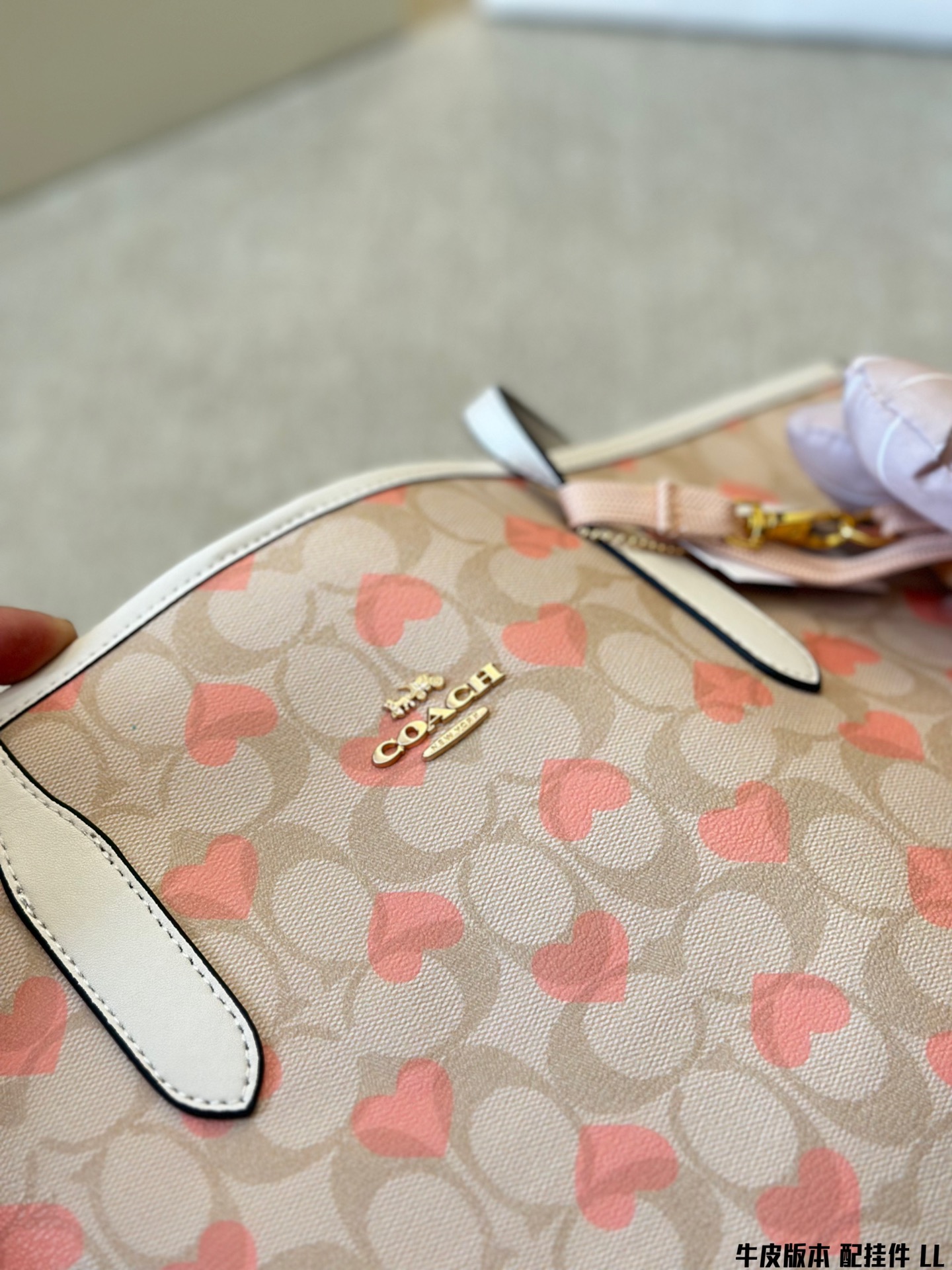 $35.99-Coach-X5472 gallery
