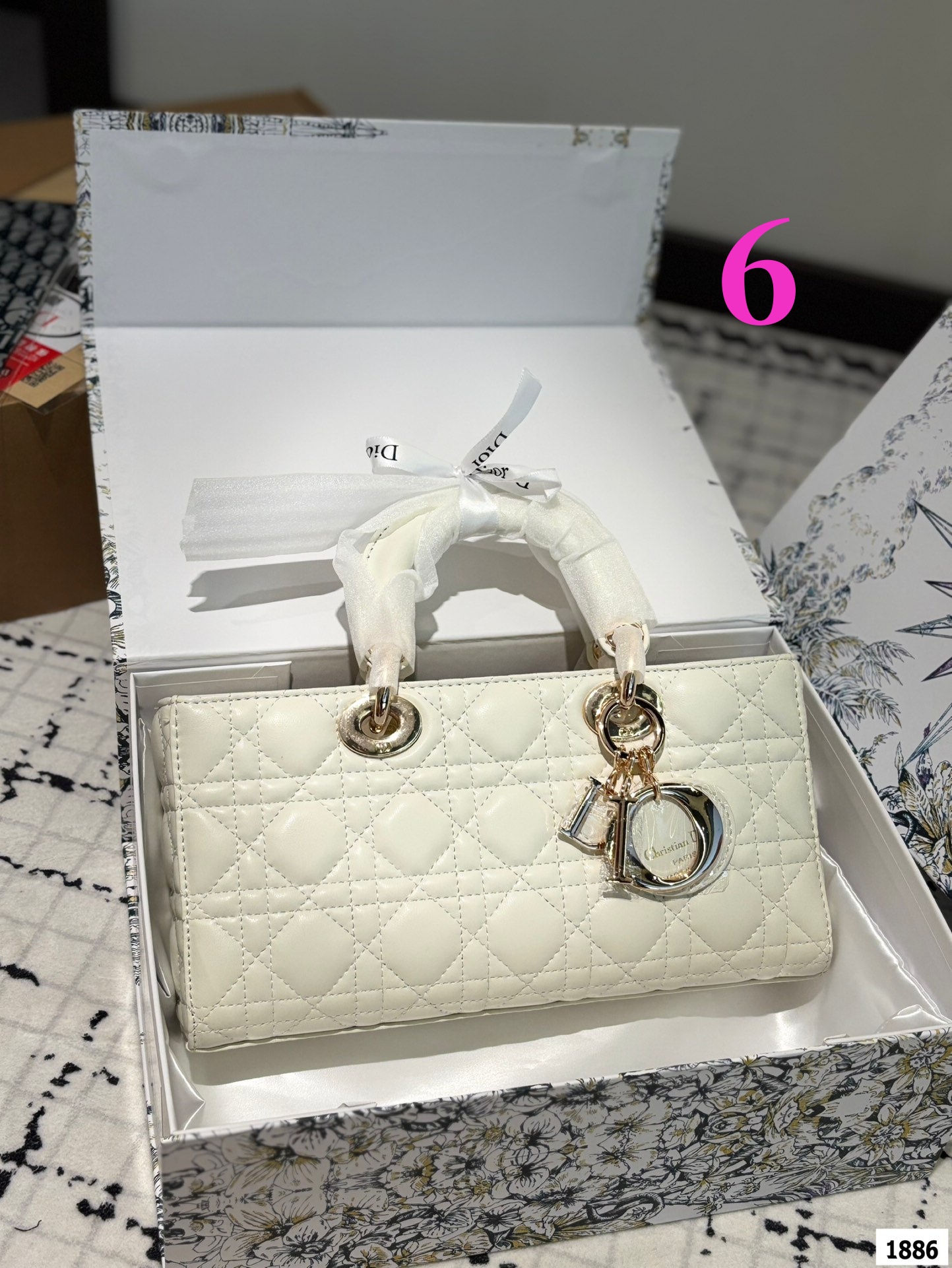 $35.99-DIOR-X5783 gallery
