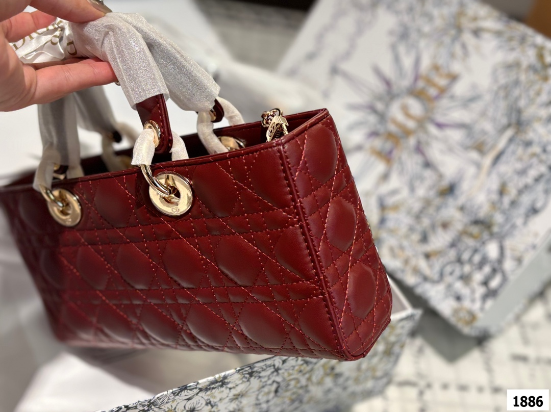 $35.99-DIOR-X5783 gallery