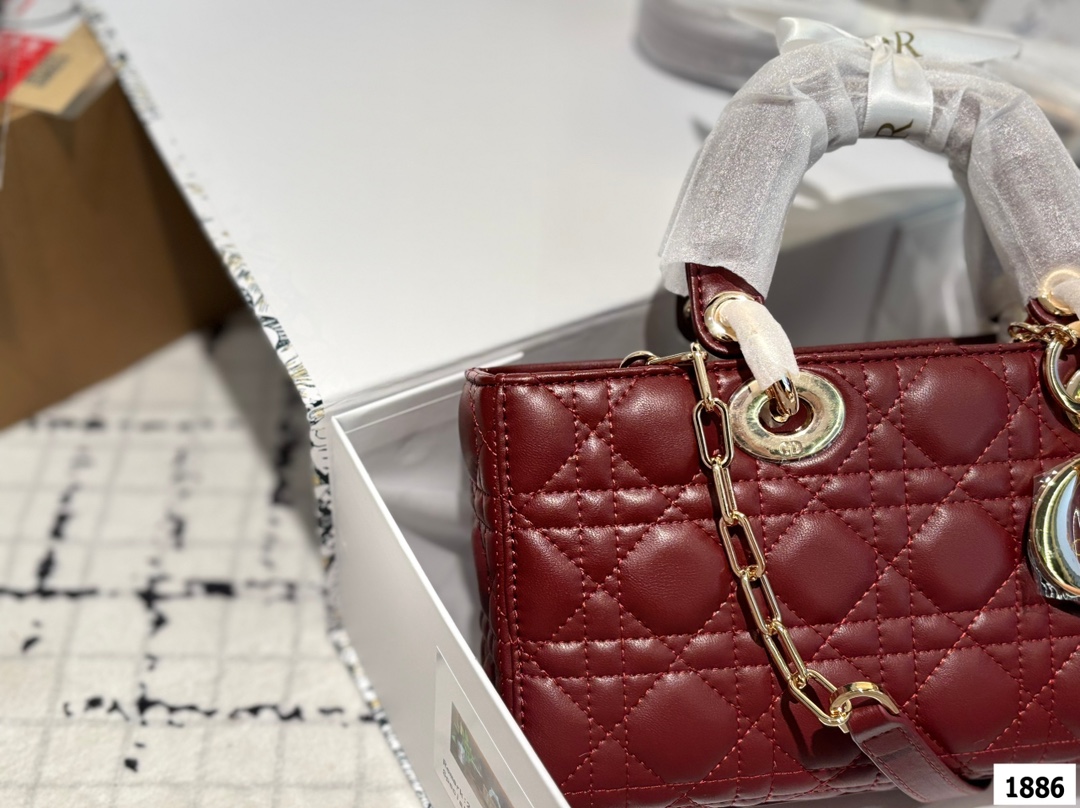 $35.99-DIOR-X5783 gallery