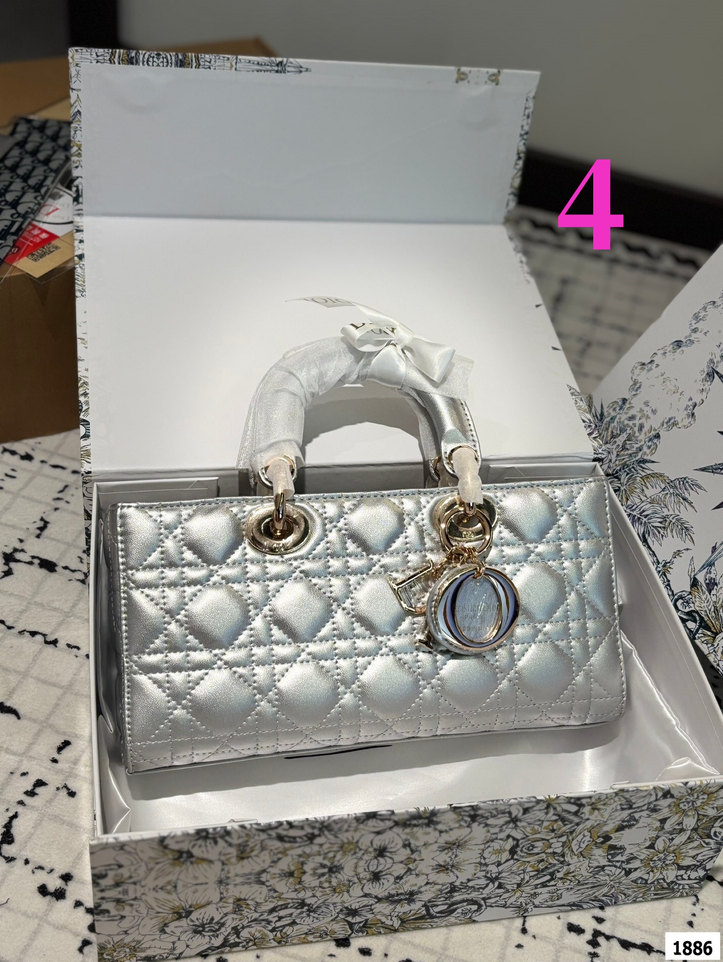 $35.99-DIOR-X5783 gallery