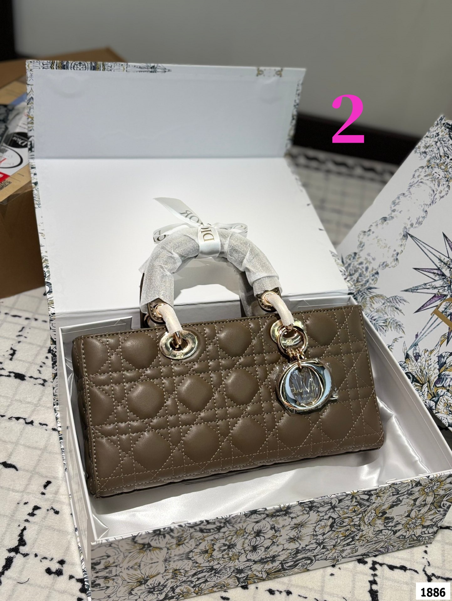 $35.99-DIOR-X5783 gallery