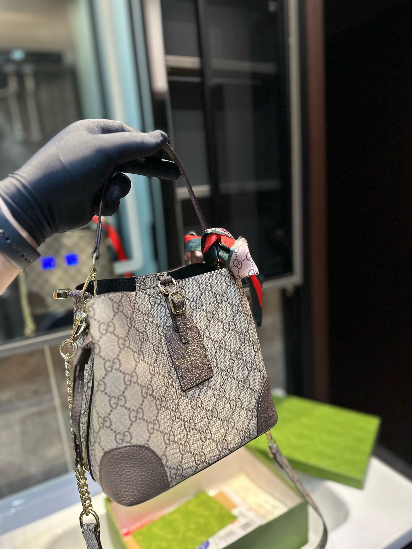 $35.99-Gucci-X5739 gallery