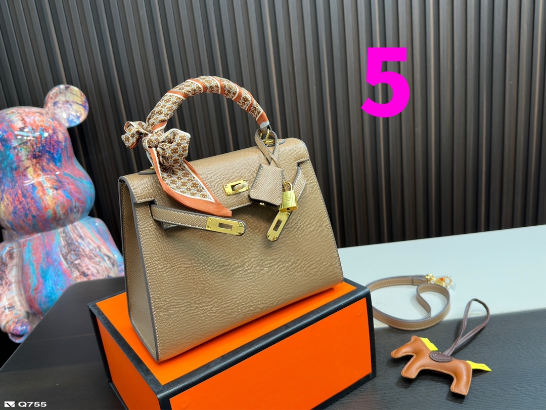 $35.99-Hermès-X5792 gallery