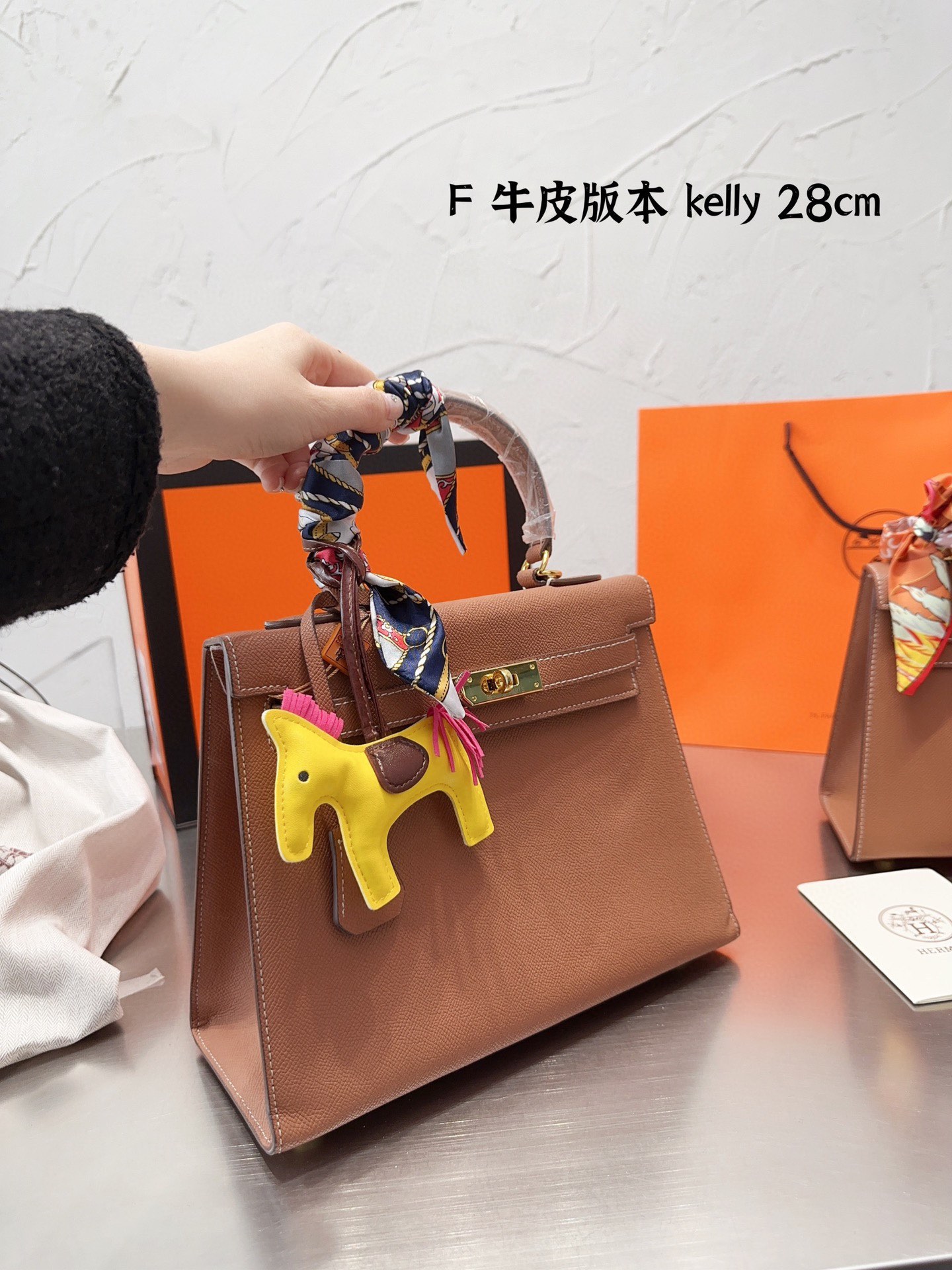 $35.99-Hermes-X5422 gallery