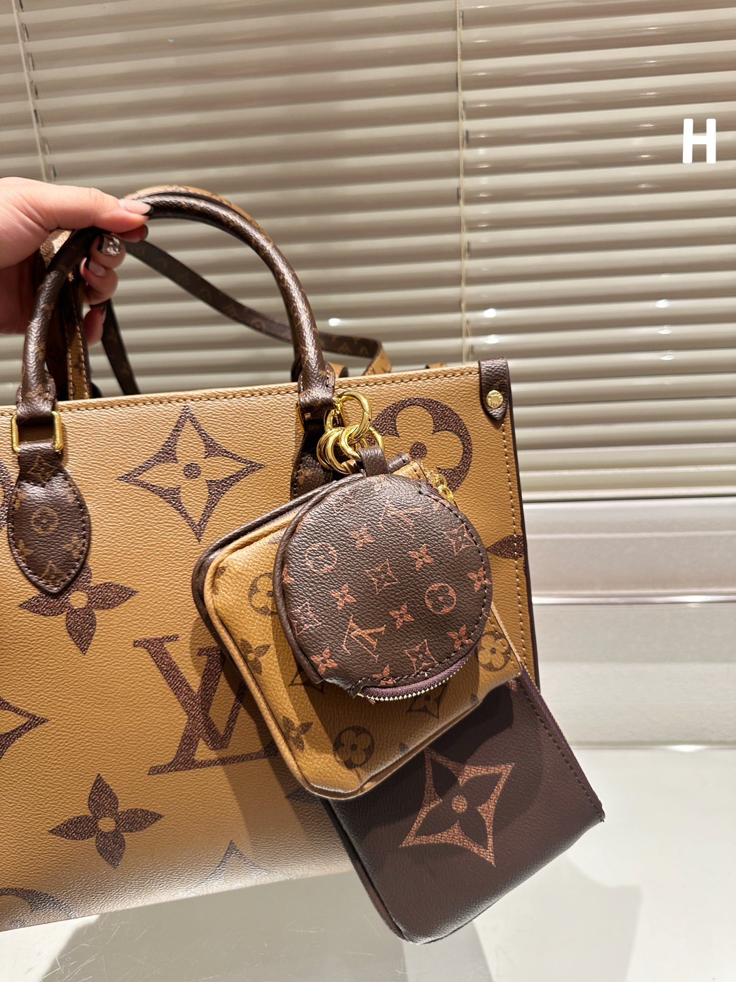 $35.99-LV-X5795 gallery