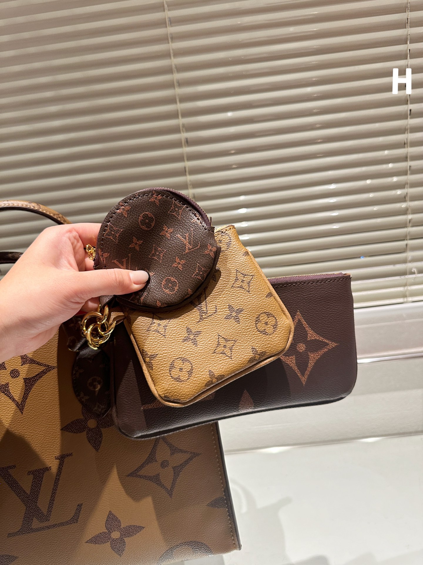 $35.99-LV-X5795 gallery