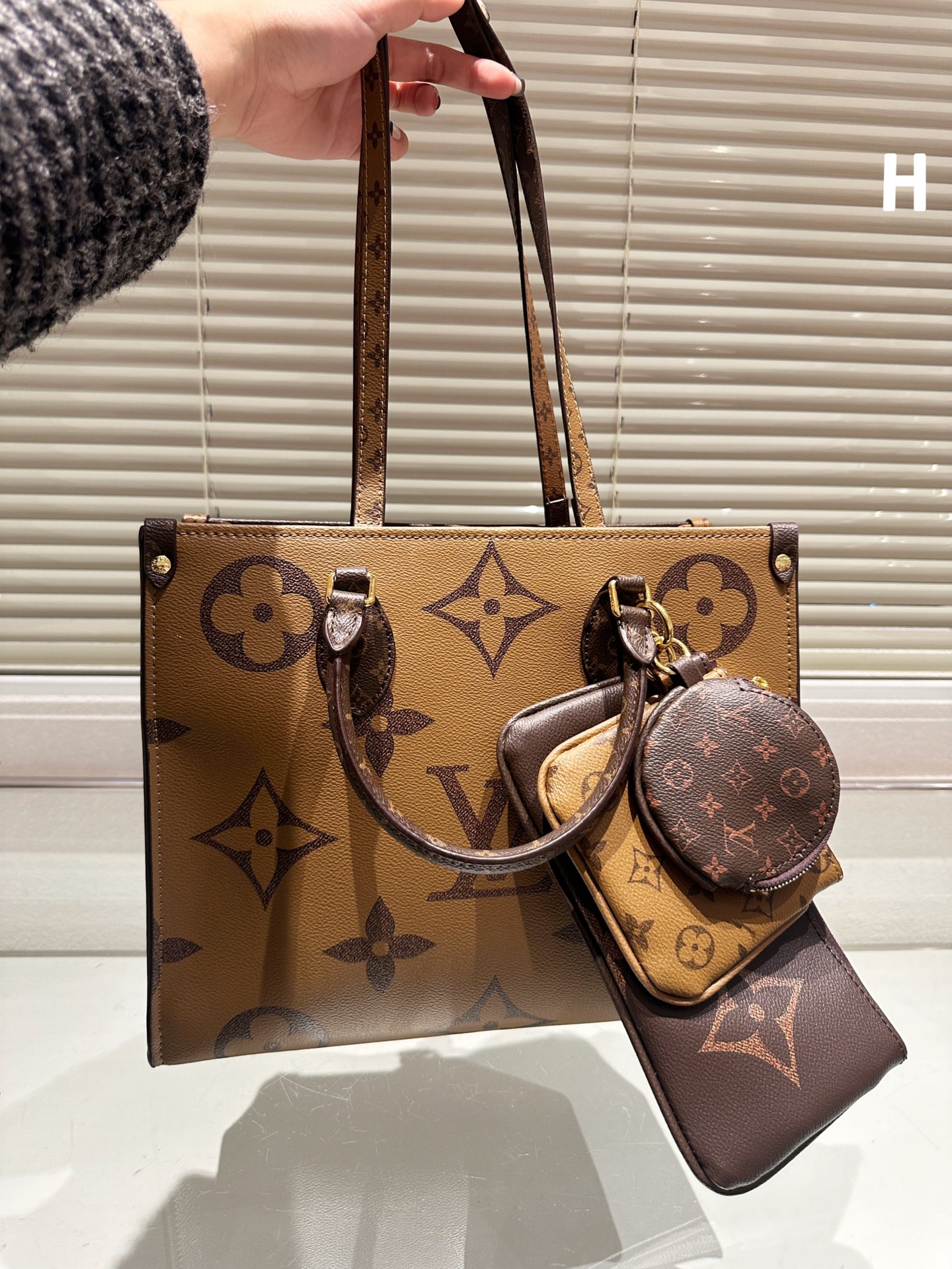$35.99-LV-X5795 gallery