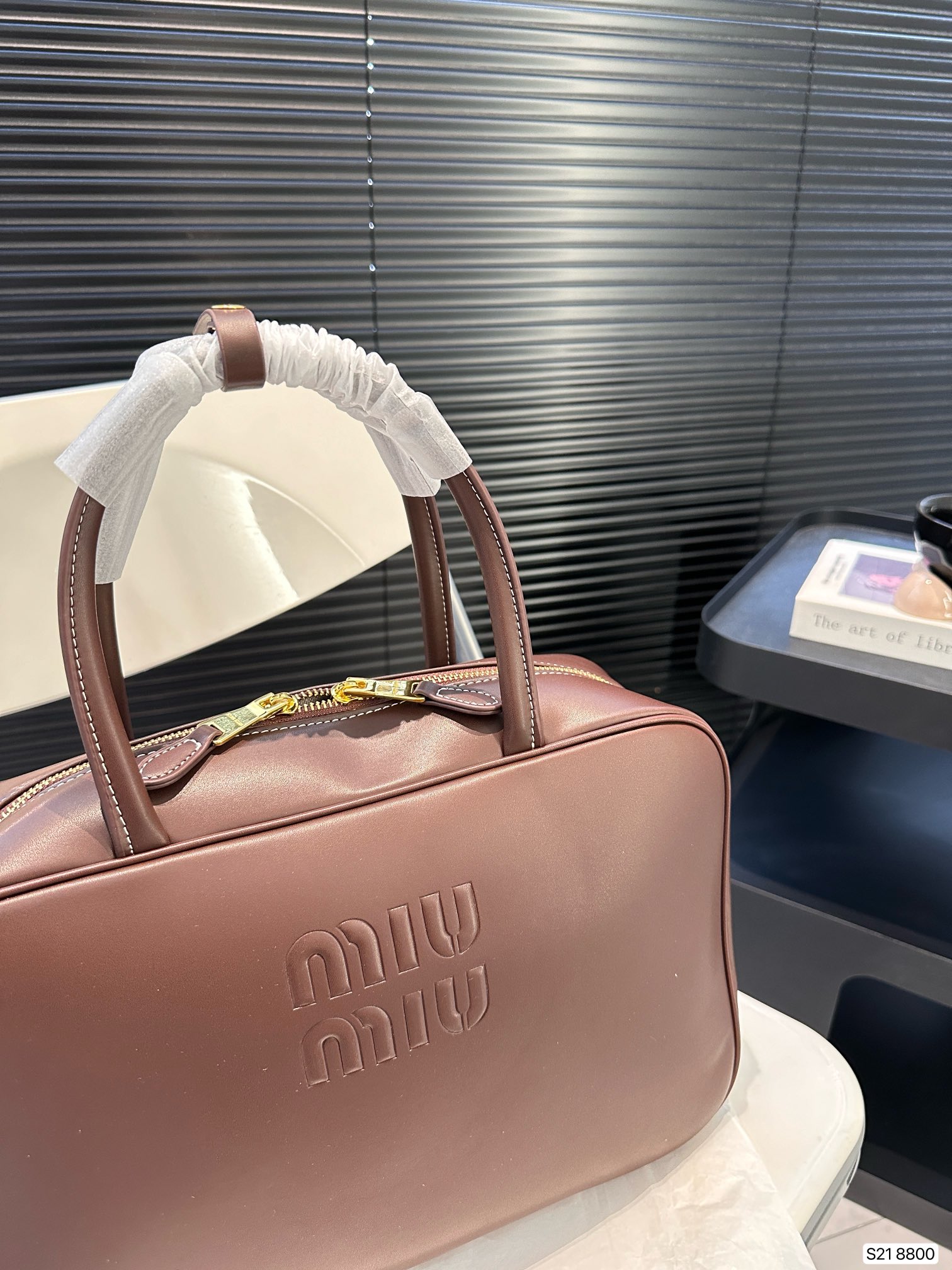 $35.99-MIUMIU-X5601 gallery