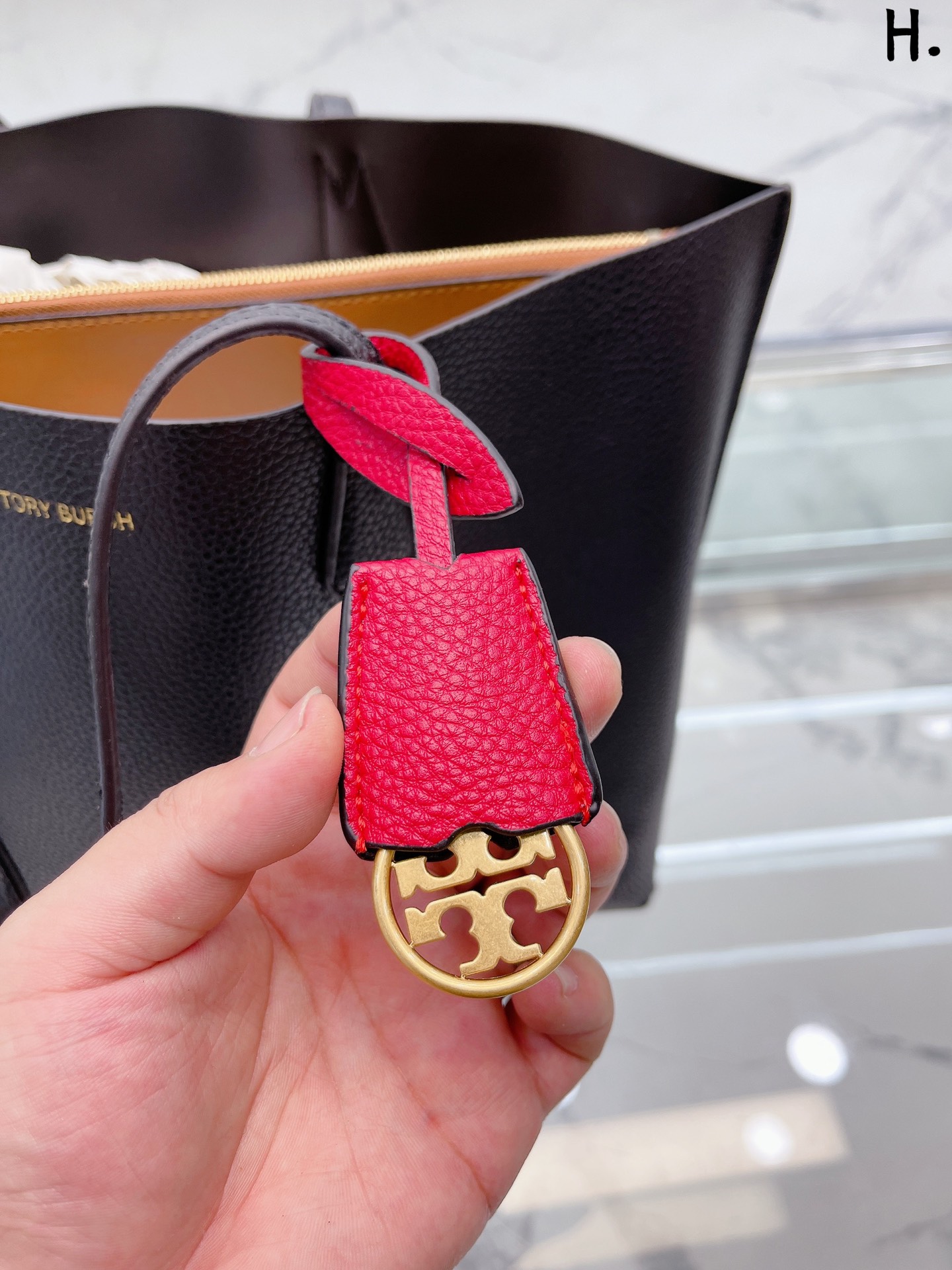 $35.99-Tory Burch-X5494 gallery