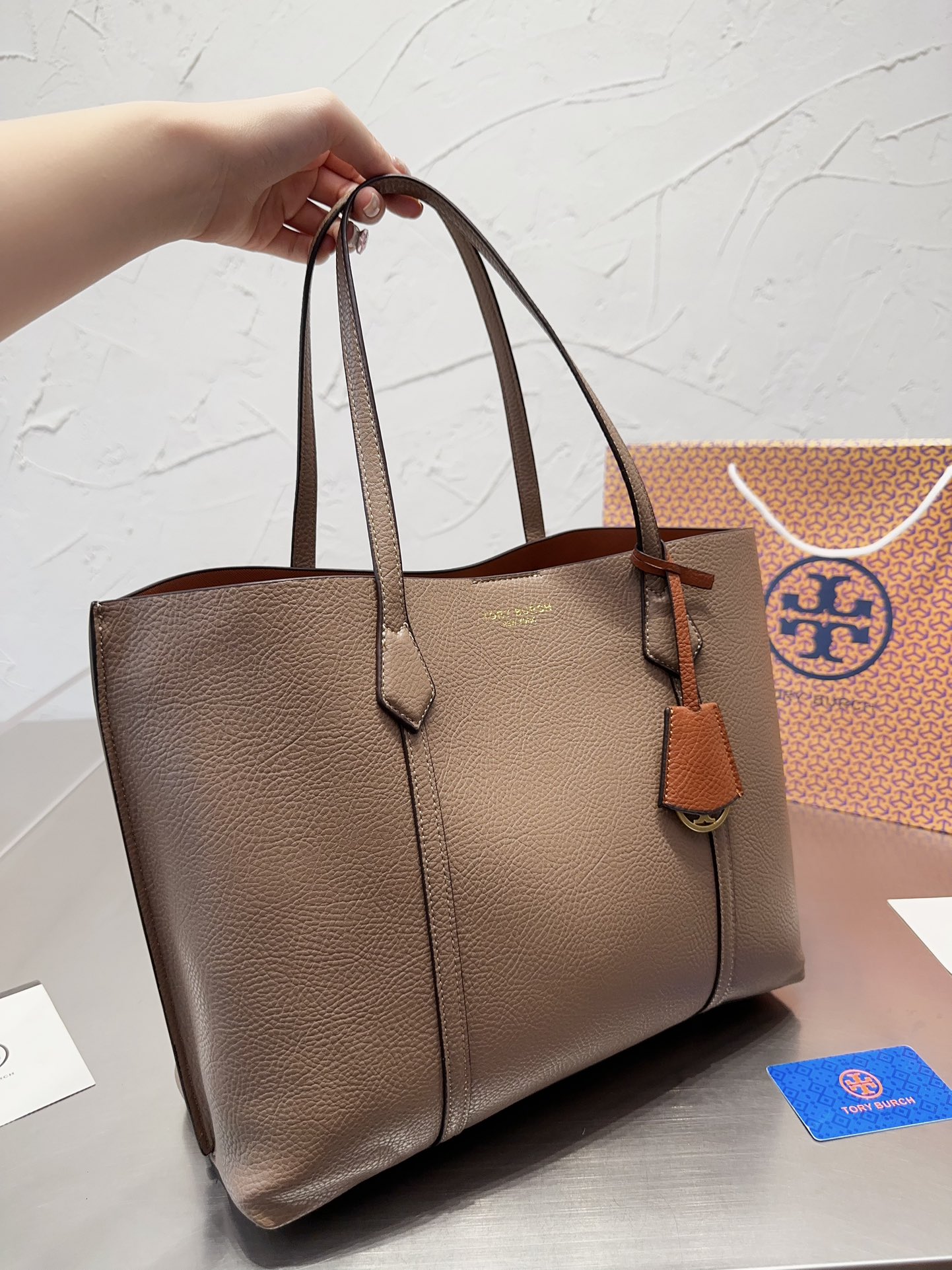 $35.99-Tory Burch-X5596 gallery