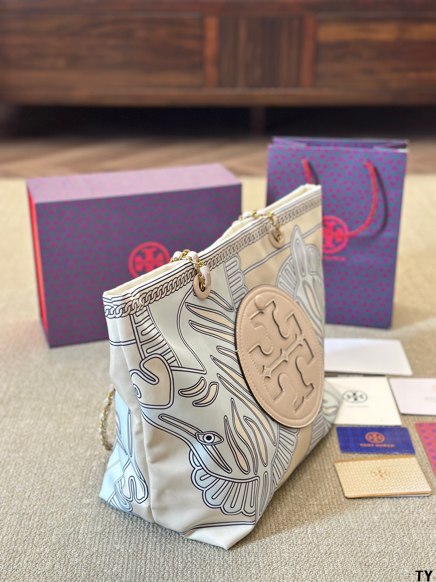 $35.99-Tory Burch-X5597 gallery