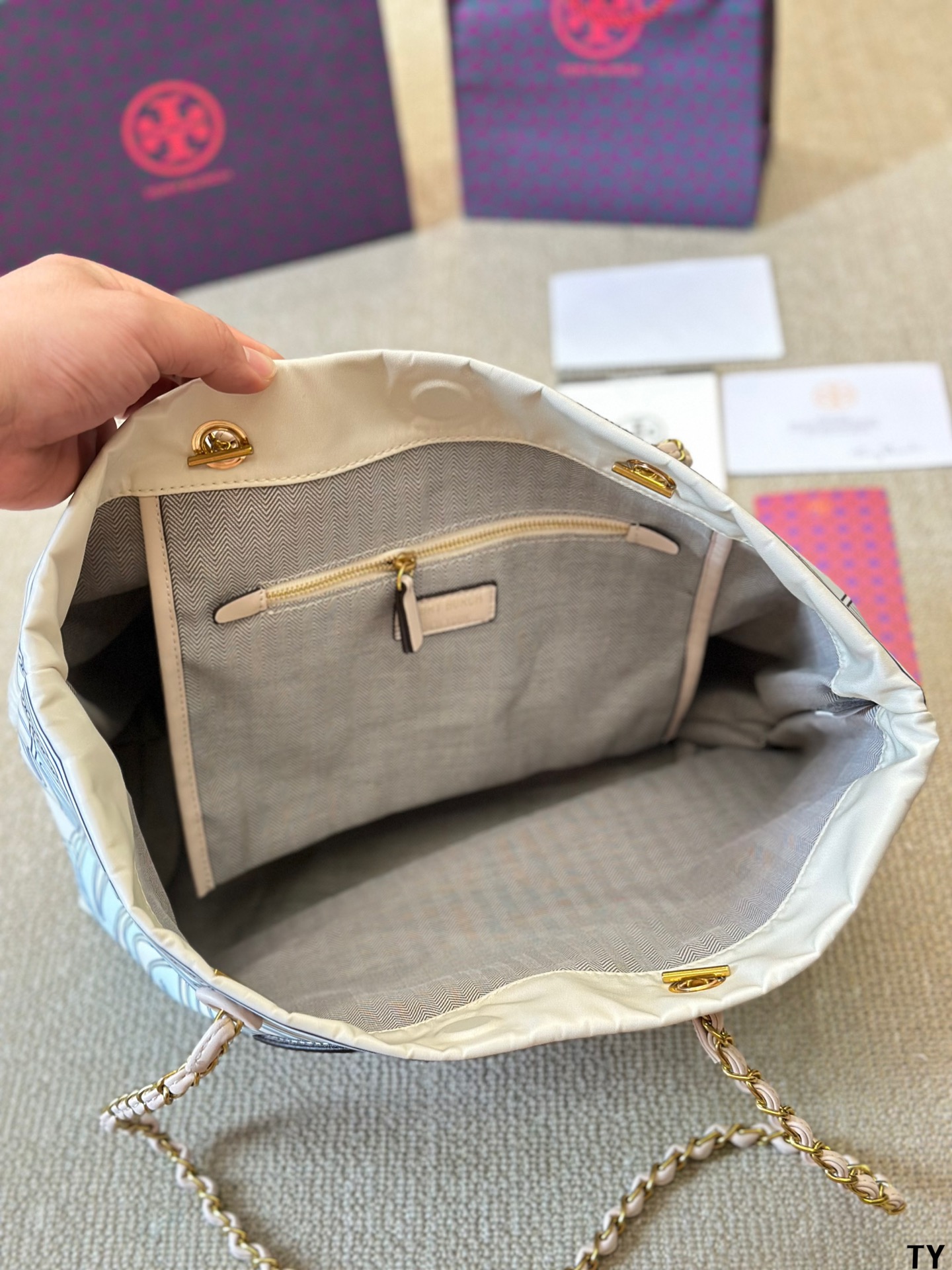 $35.99-Tory Burch-X5597 gallery