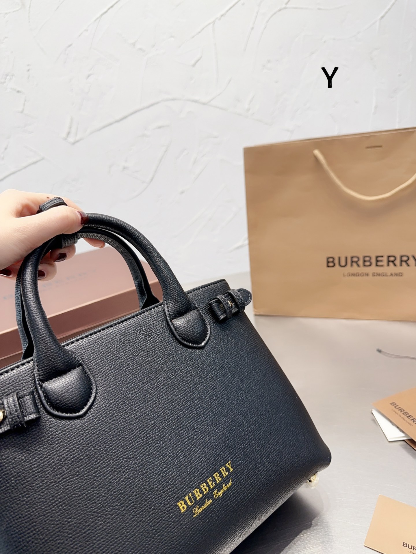 $35.99-burberry-X5727 gallery