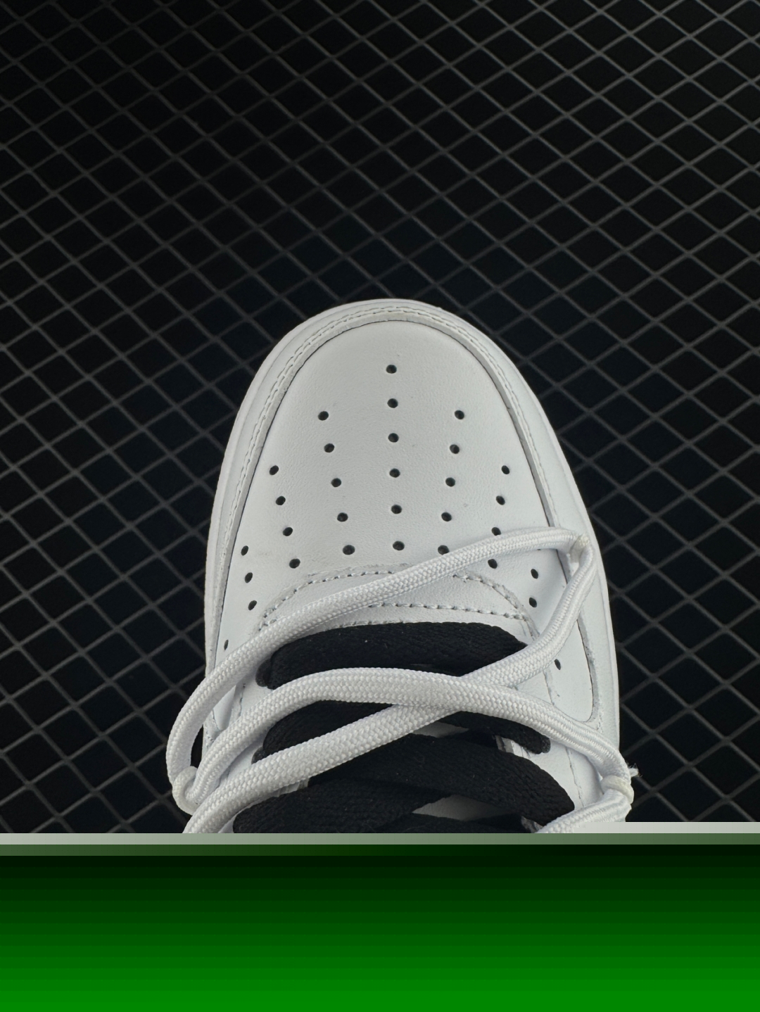 $35.99NIKE AIR FORCE 1‘07 X4298 gallery