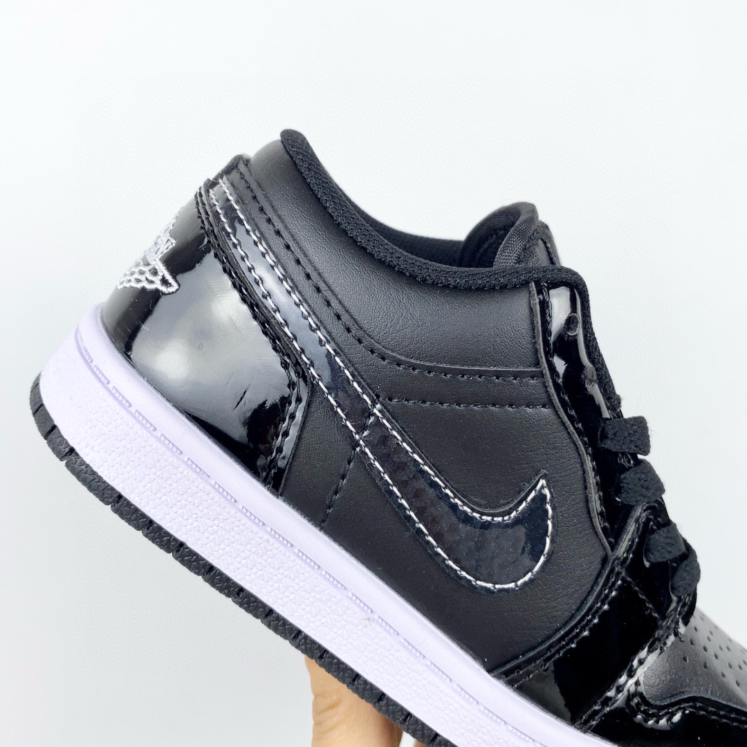 Jordan 1 Low cut New Color X5853 gallery