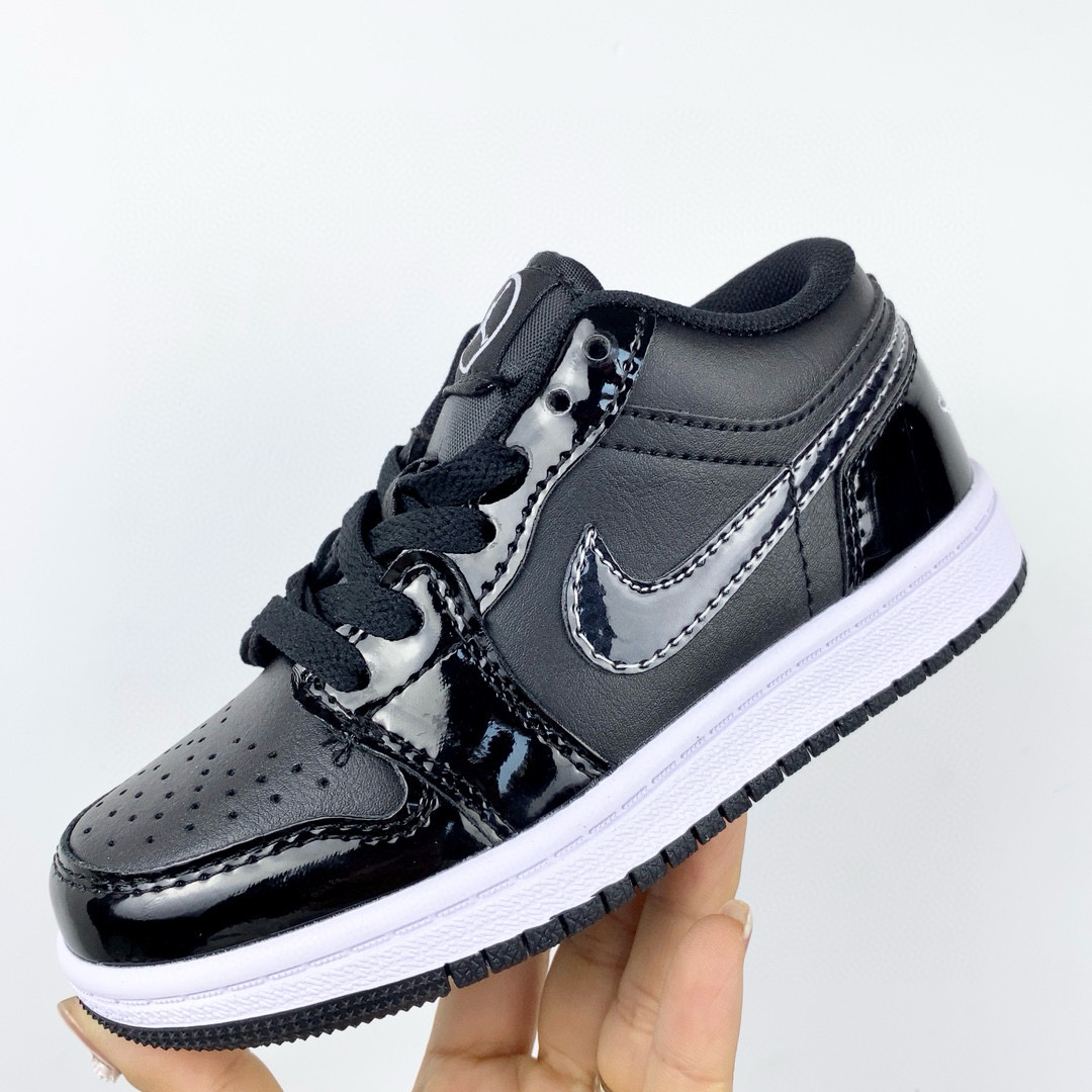 Jordan 1 Low cut New Color X5853 gallery