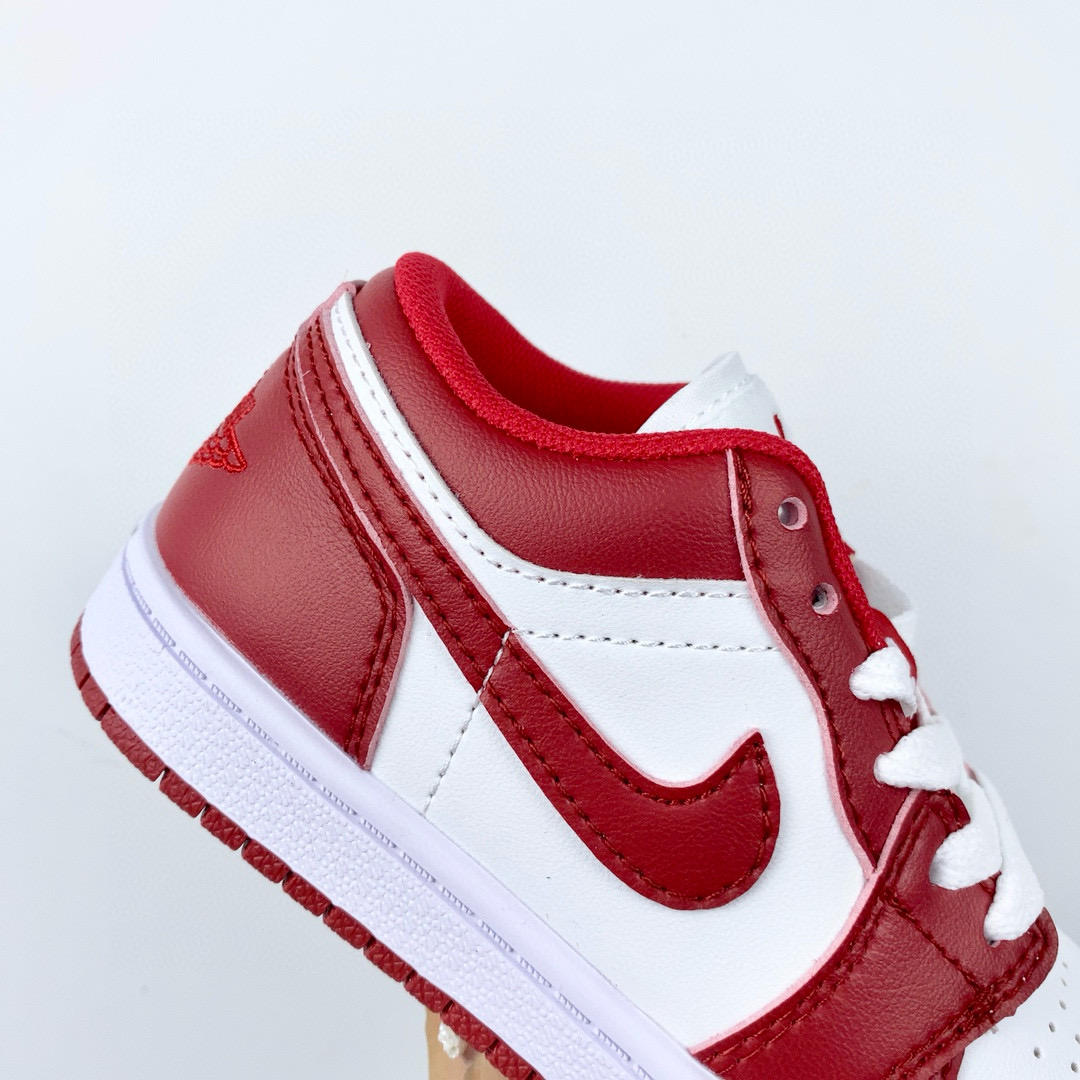 Jordan 1 Low cut New Color X5853 gallery