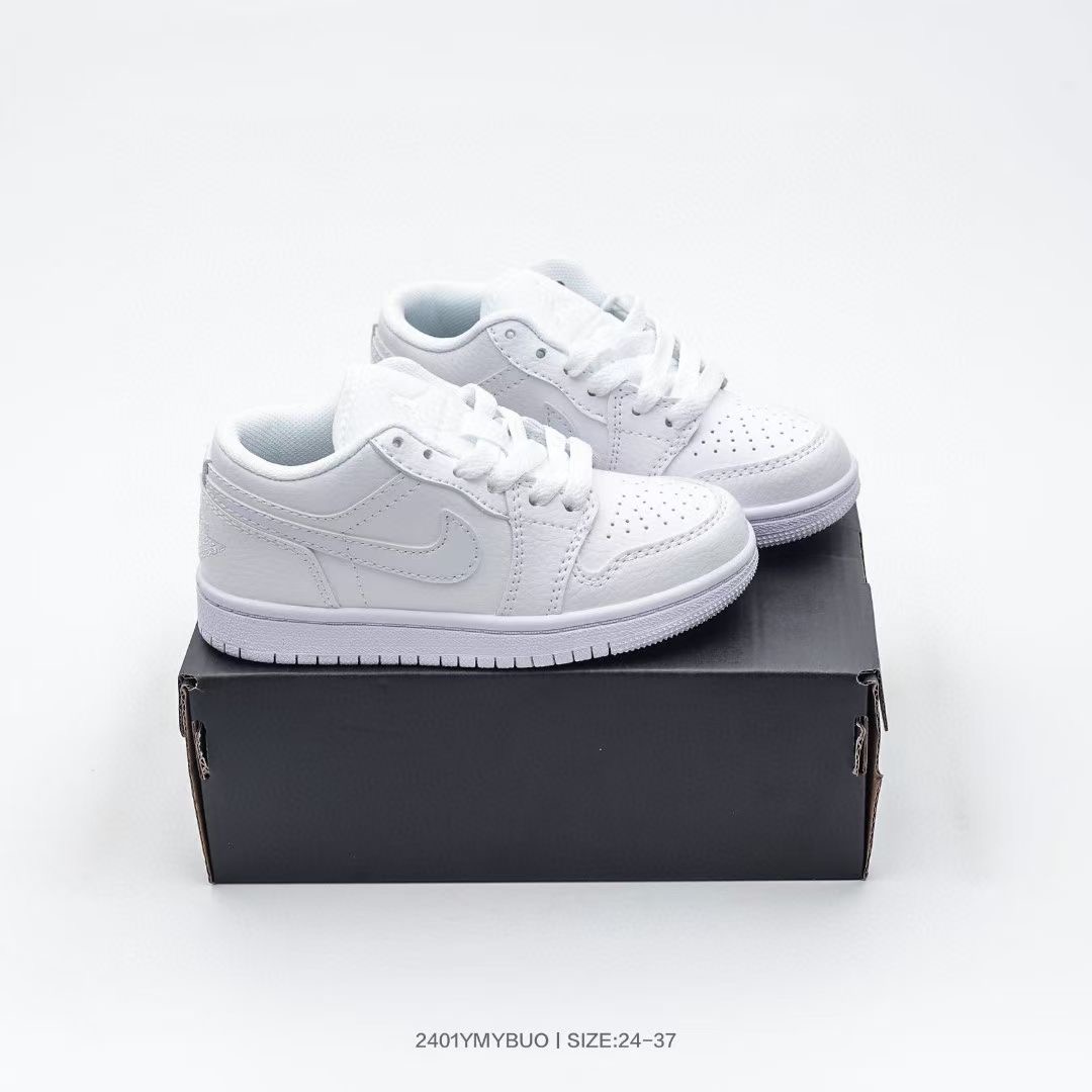 Jordan 1 Low cut New Color X5853 gallery