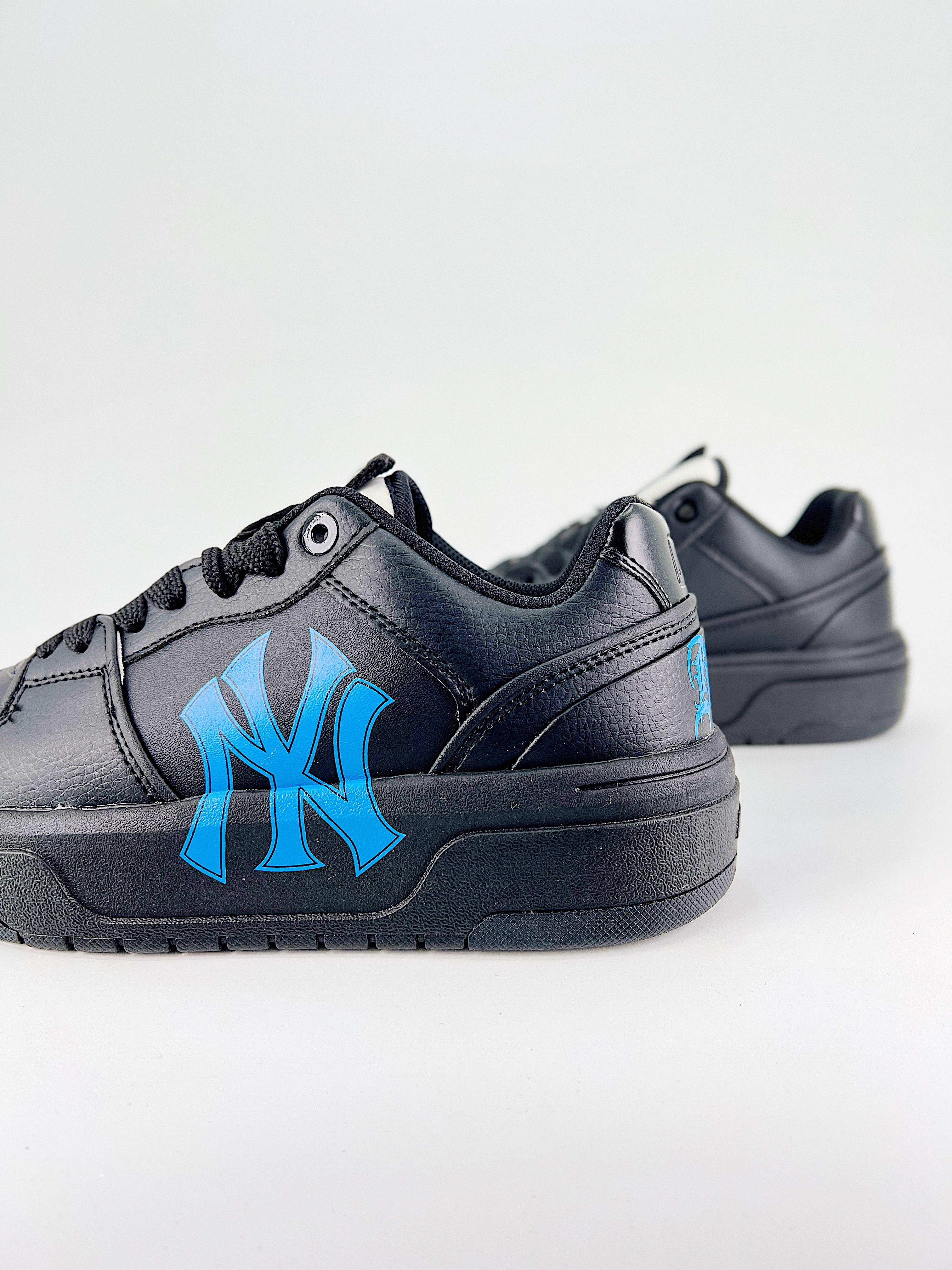 MLB $28.99 CHUNKY LINER DENIM CLASSIC MONOGRAM X5311 gallery