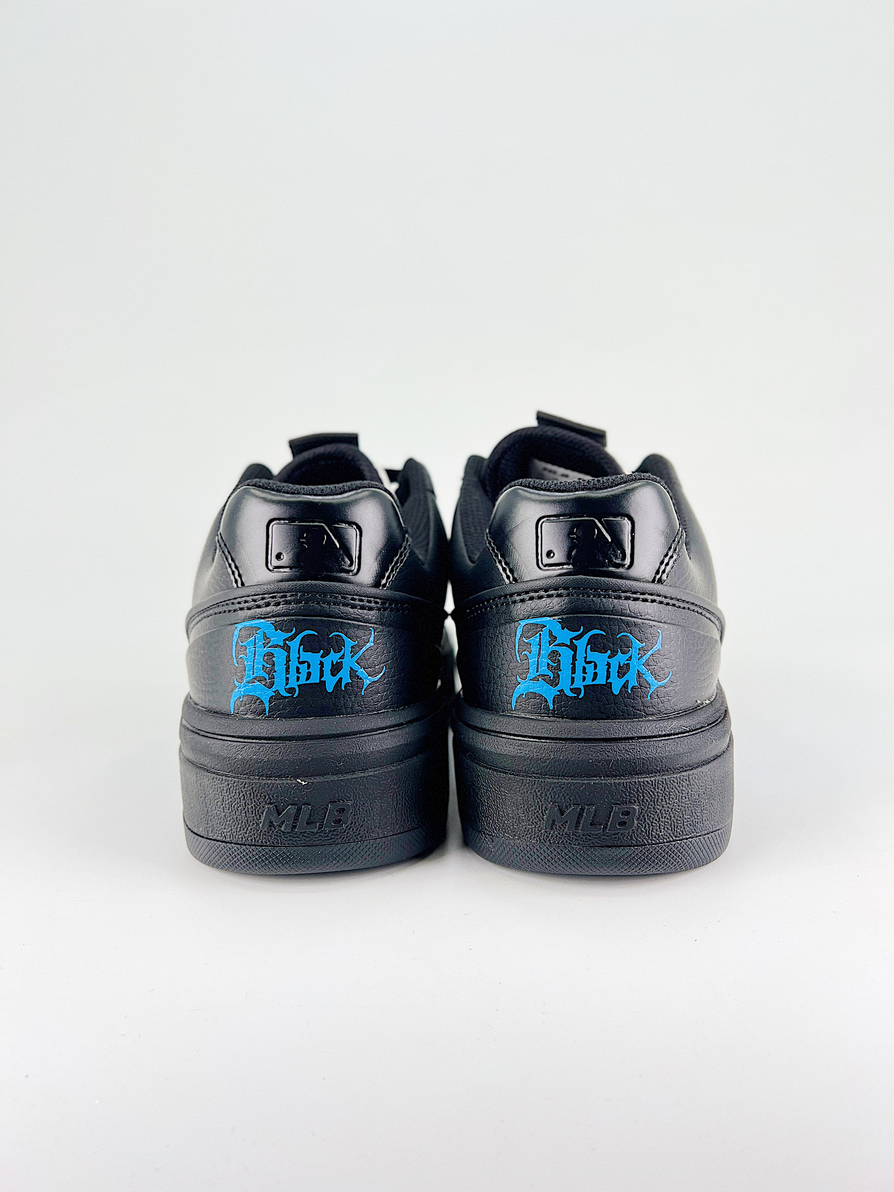 MLB $28.99 CHUNKY LINER DENIM CLASSIC MONOGRAM X5311 gallery