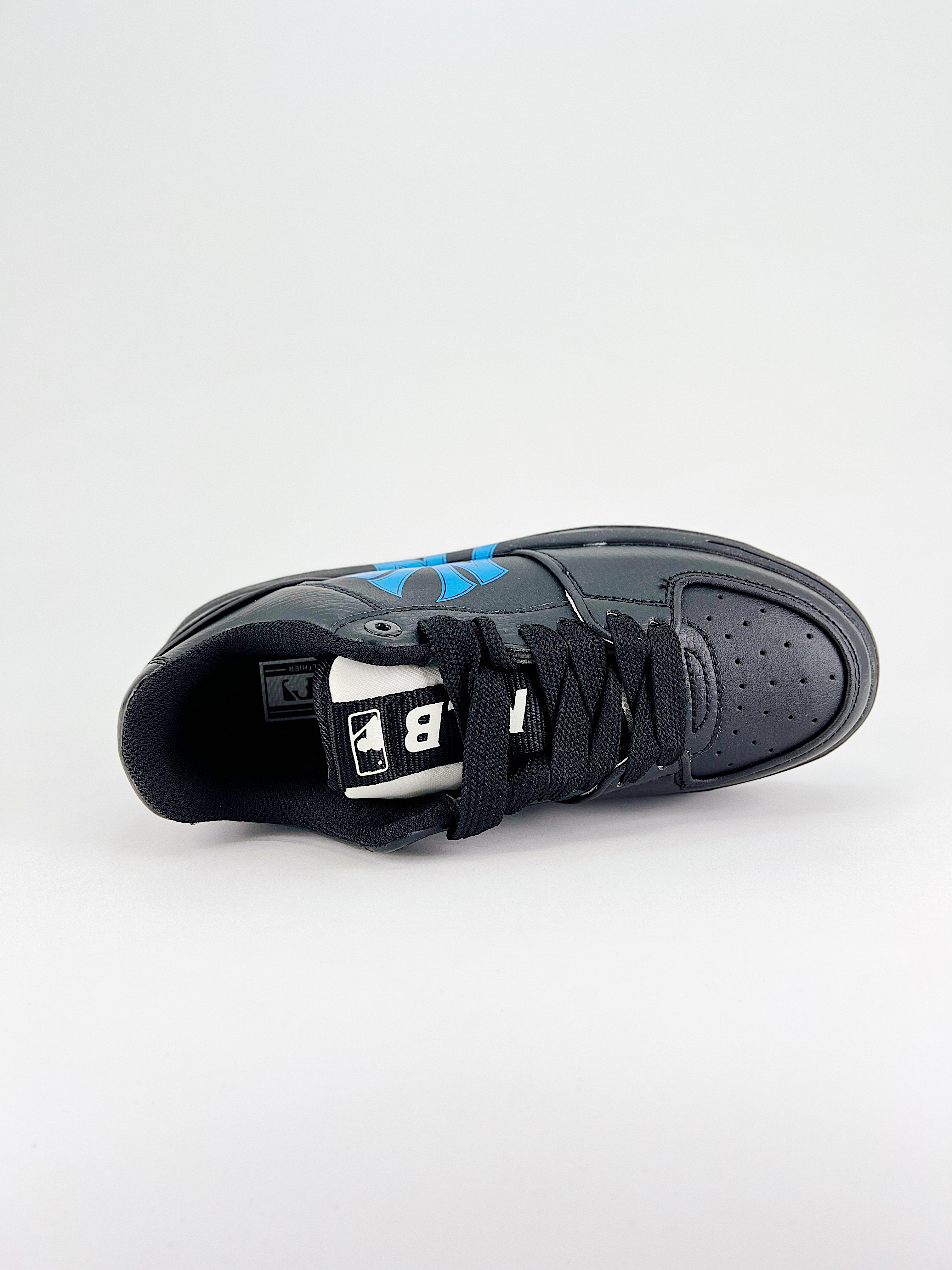 MLB $28.99 CHUNKY LINER DENIM CLASSIC MONOGRAM X5311 gallery