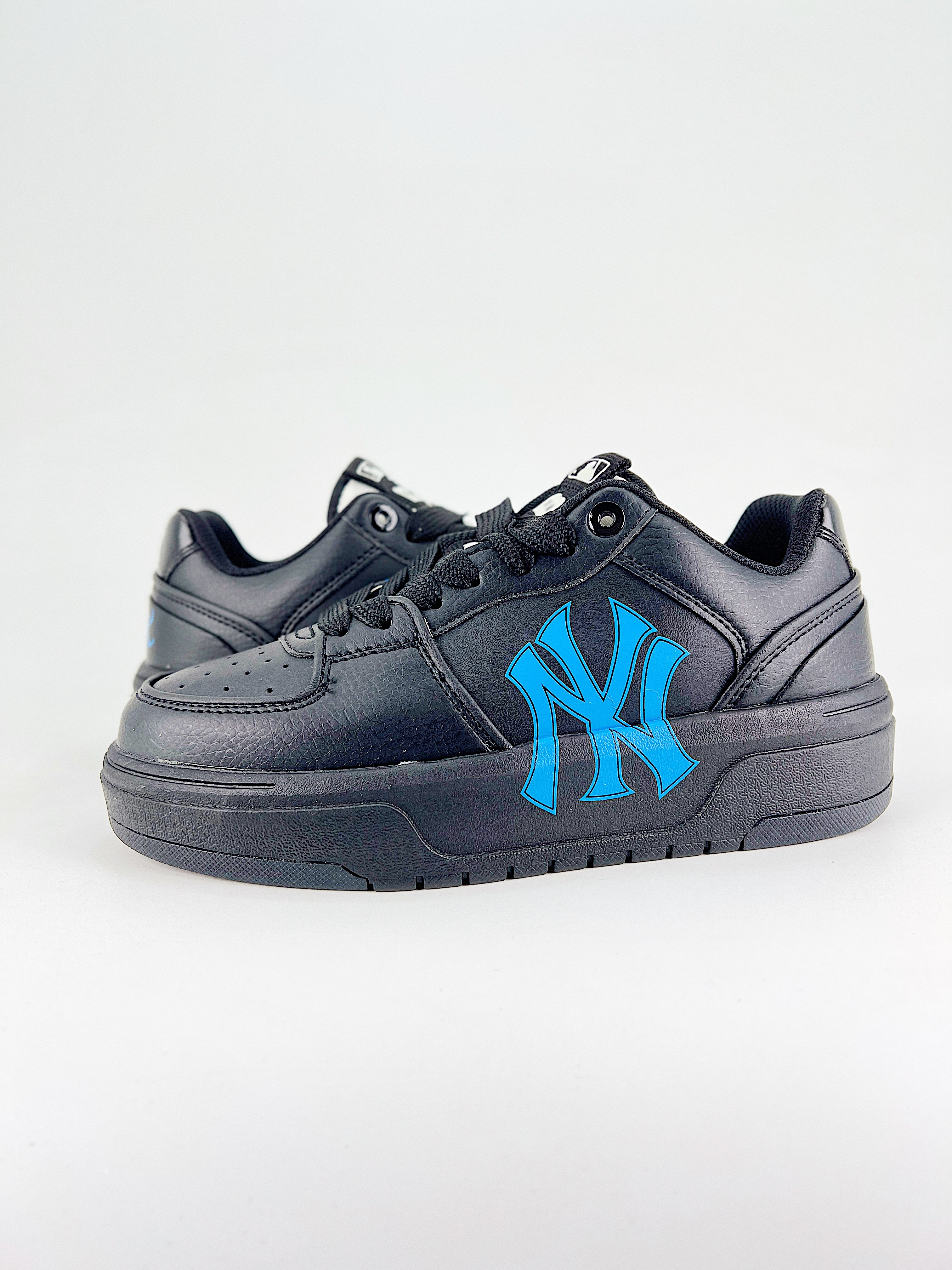 MLB $28.99 CHUNKY LINER DENIM CLASSIC MONOGRAM X5311 gallery