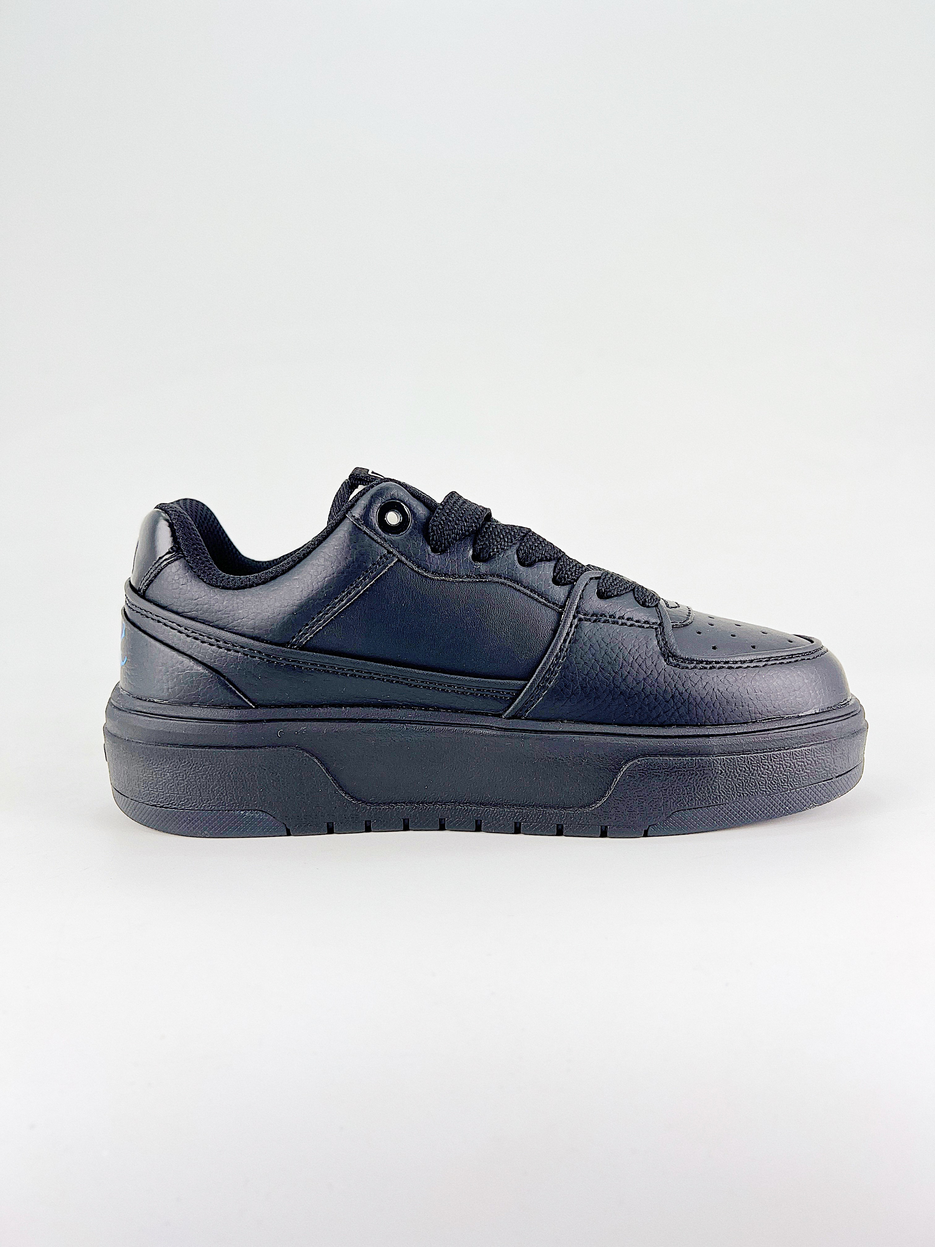 MLB $28.99 CHUNKY LINER DENIM CLASSIC MONOGRAM X5311 gallery