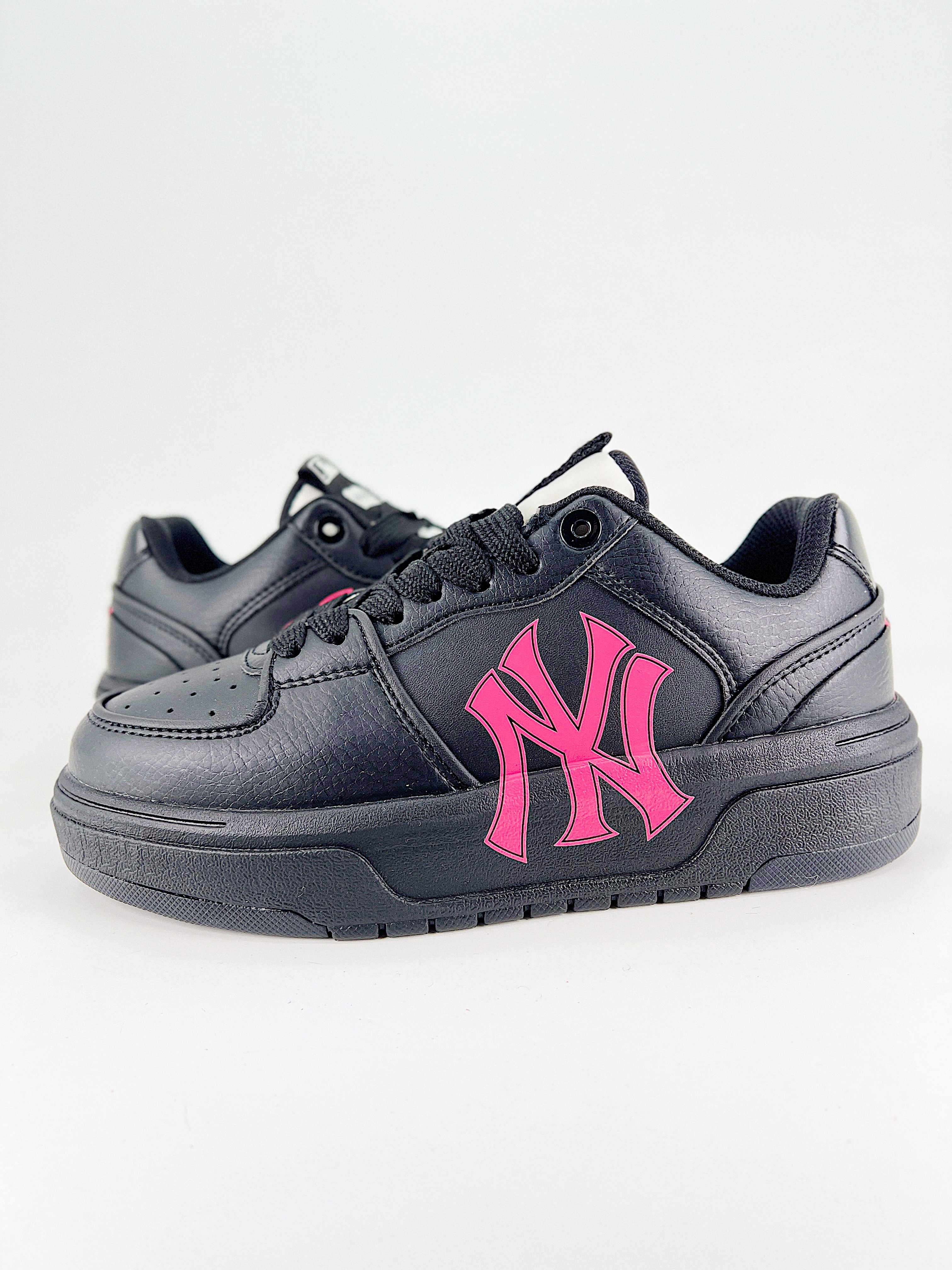 MLB$28.99  CHUNKY LINER DENIM CLASSIC MONOGRAM X5306 gallery