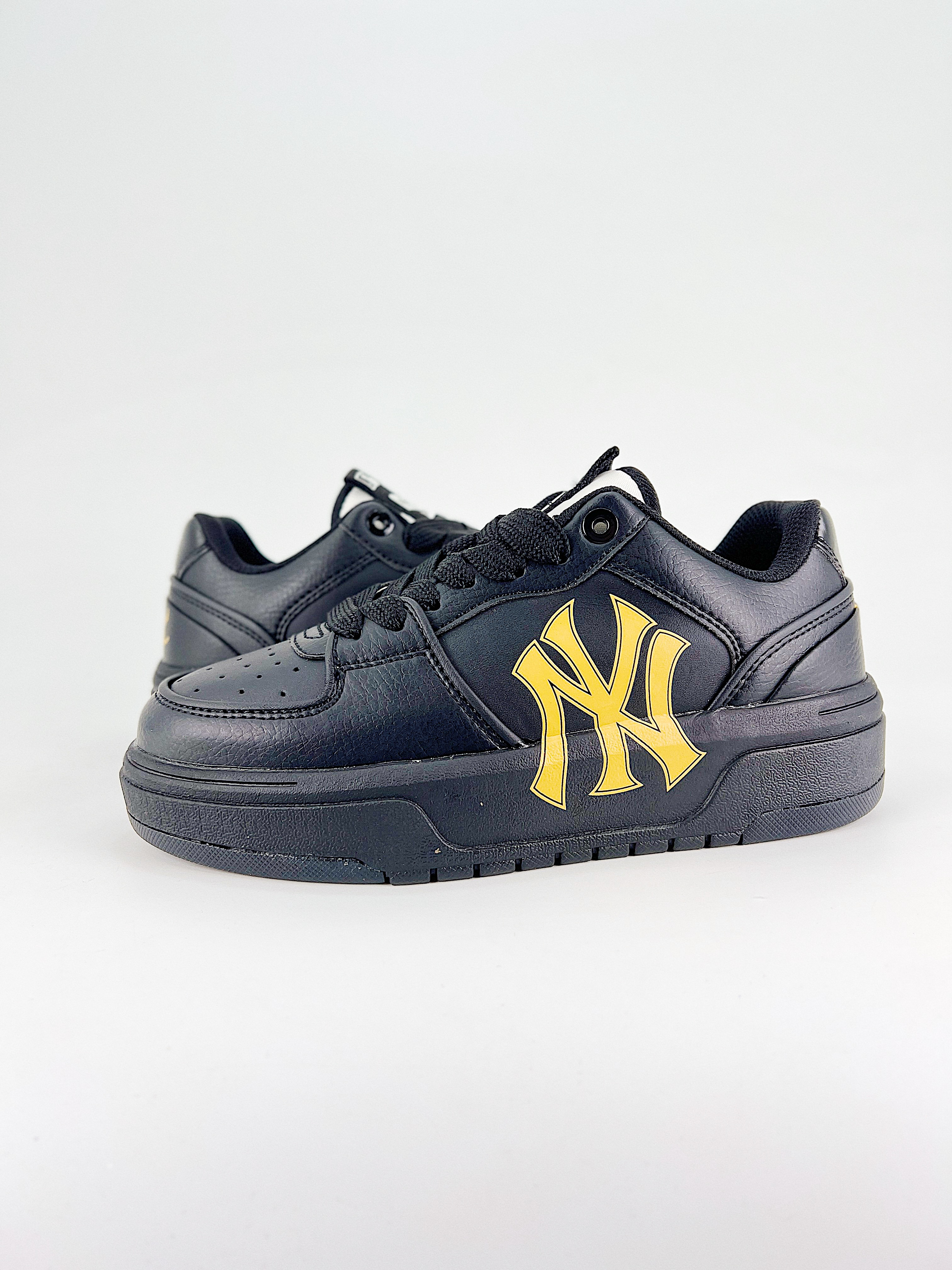 MLB$28.99 CHUNKY LINER DENIM CLASSIC MONOGRAM X5310 gallery