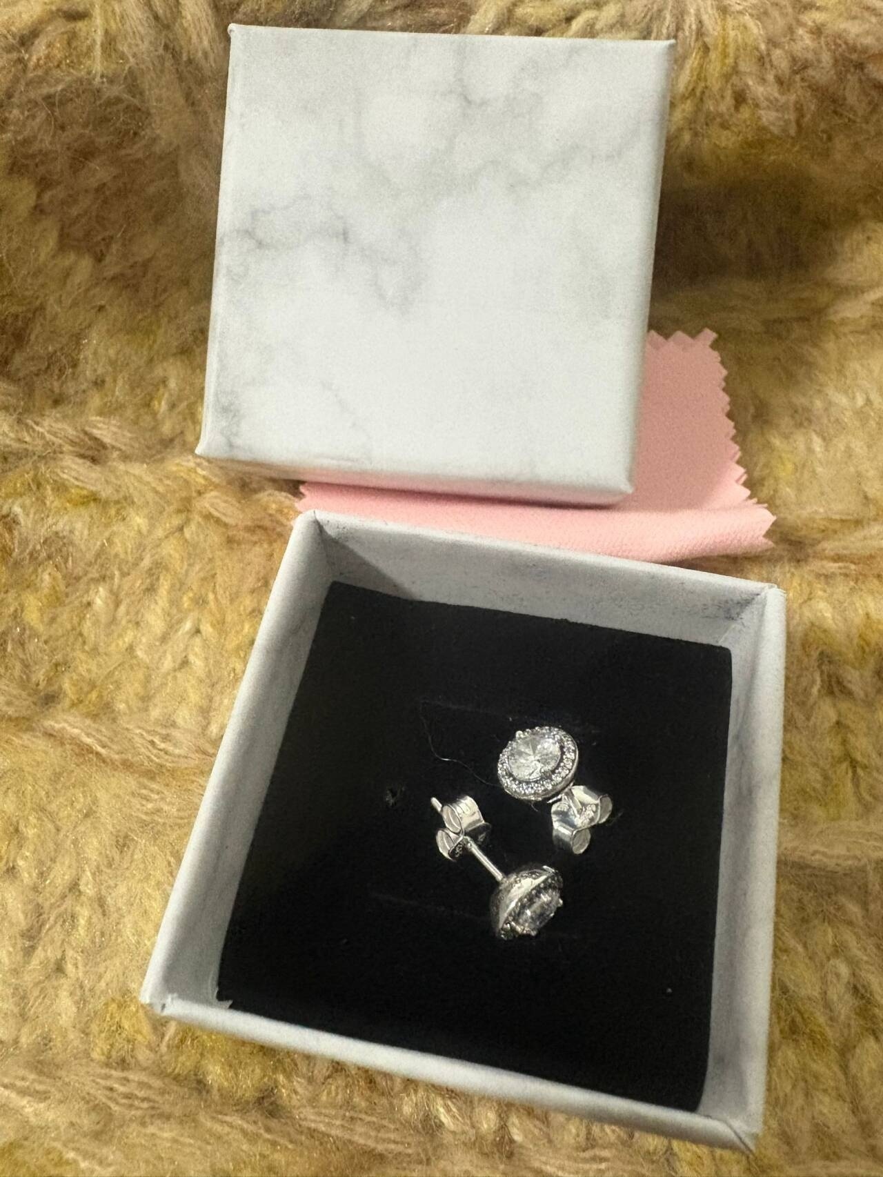 EAE earrings  15.9usd gallery